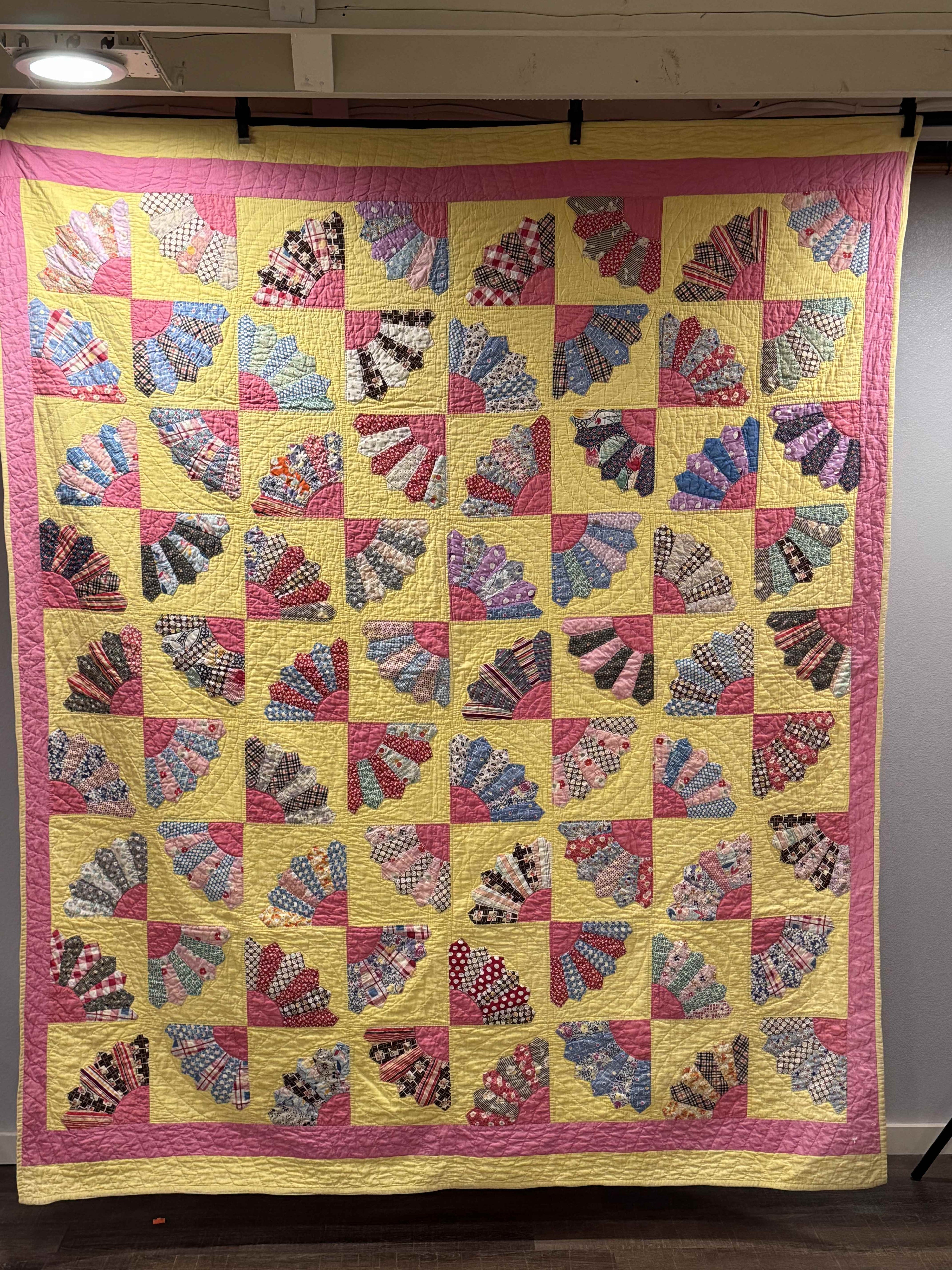 Vintage Grandmother's Fan QUilt