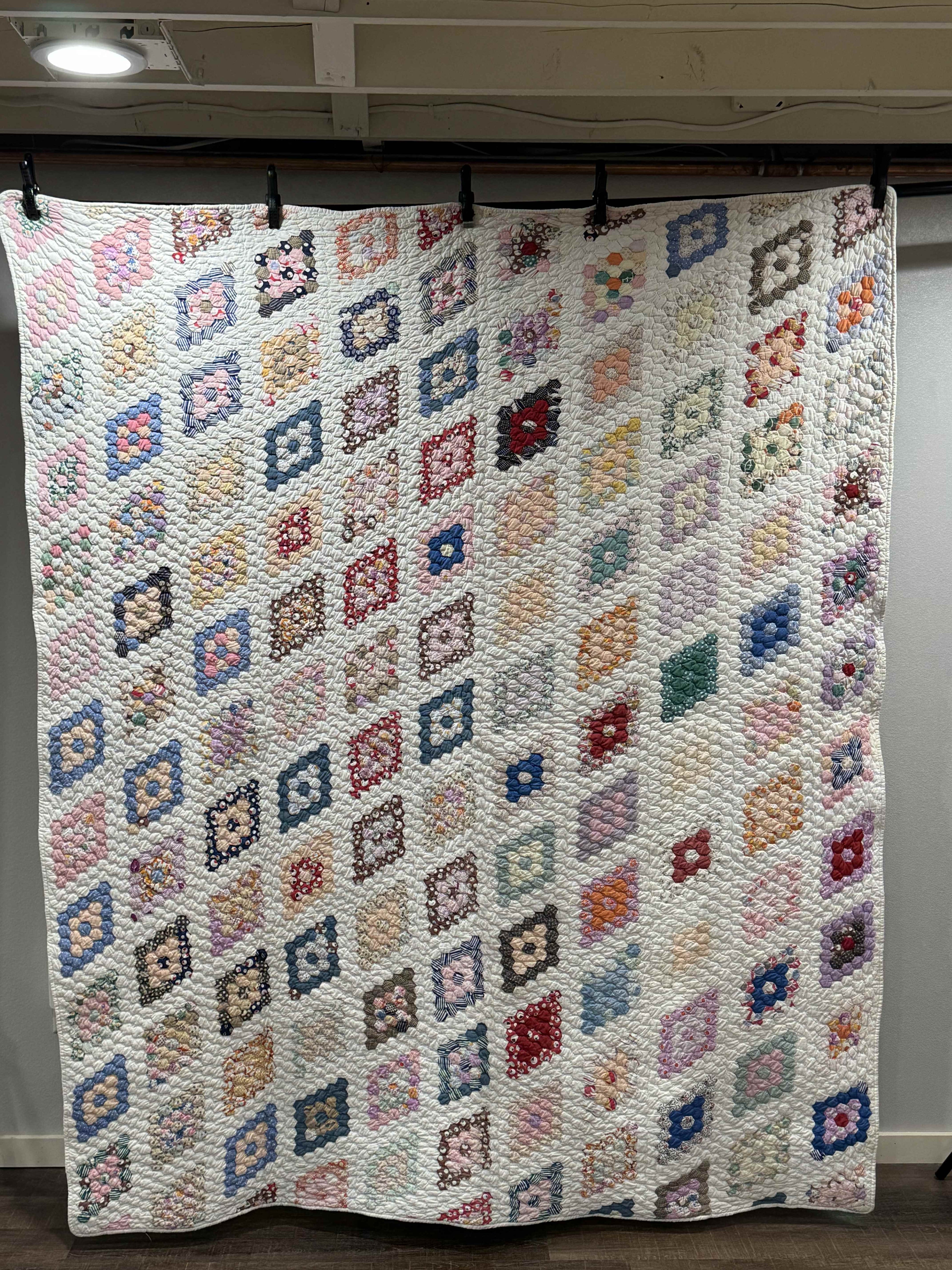 Vintage Martha Washington's Flower Garden Quilt