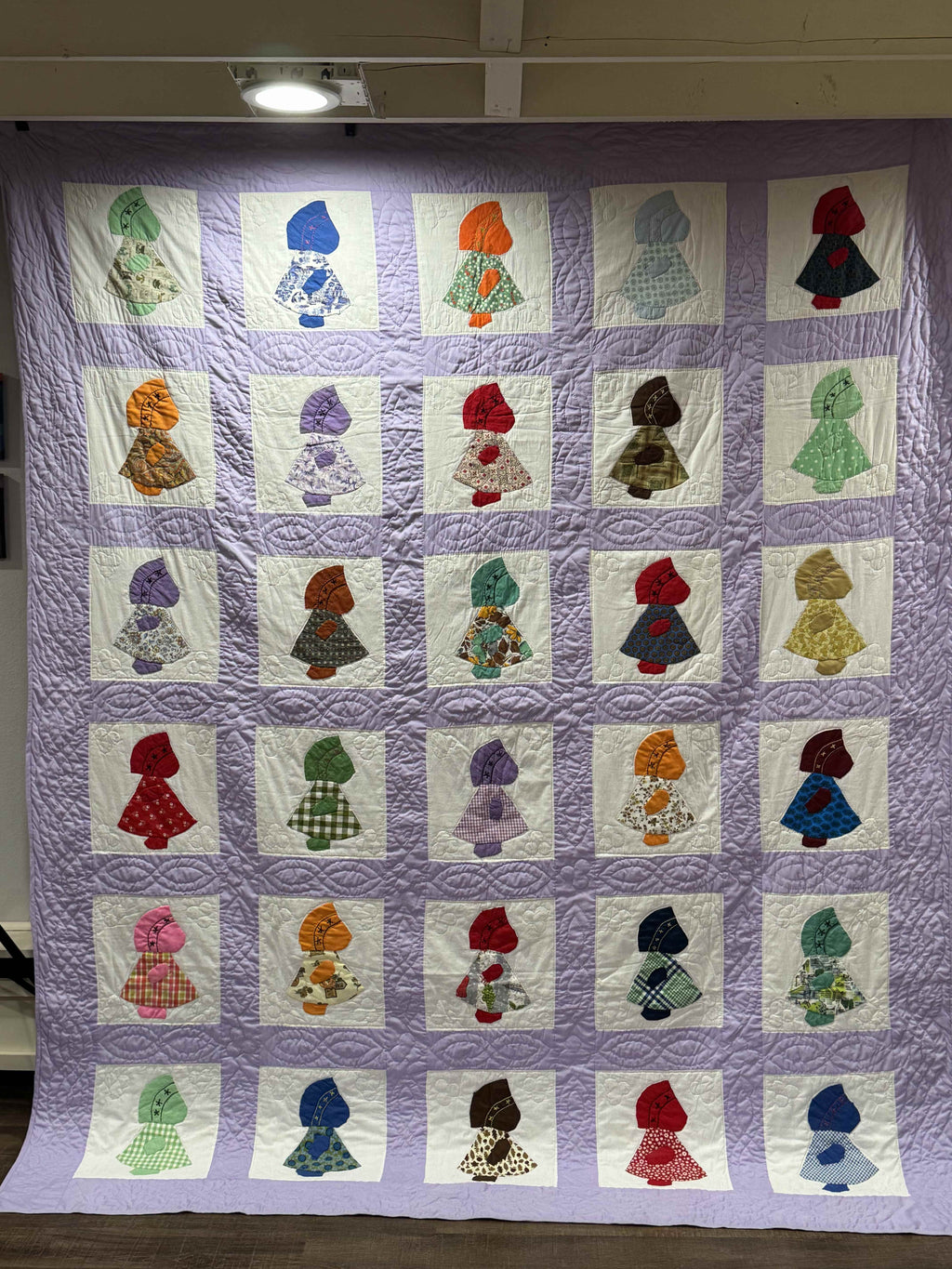 ** SOLD Vintage Sunbonnet Sue Quilt  SOLD**