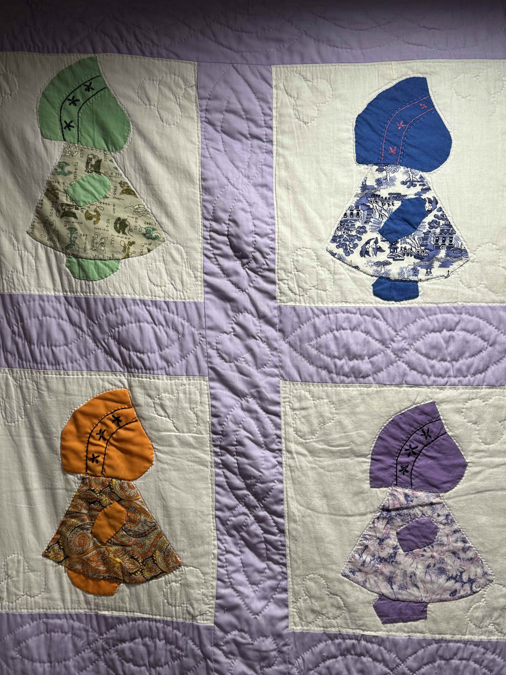 ** SOLD Vintage Sunbonnet Sue Quilt  SOLD**