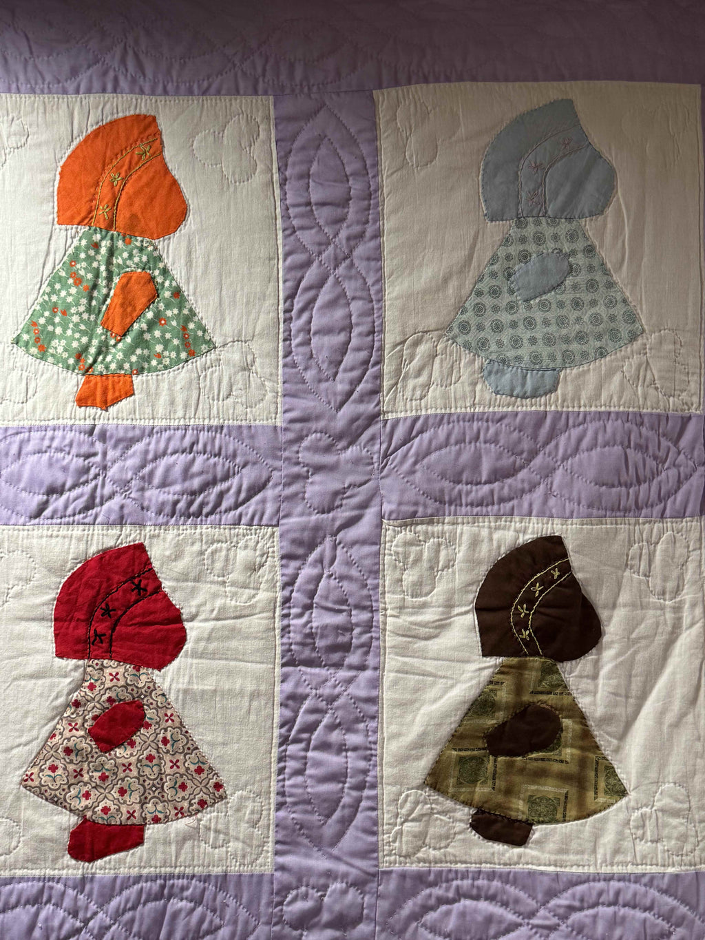 ** SOLD Vintage Sunbonnet Sue Quilt  SOLD**