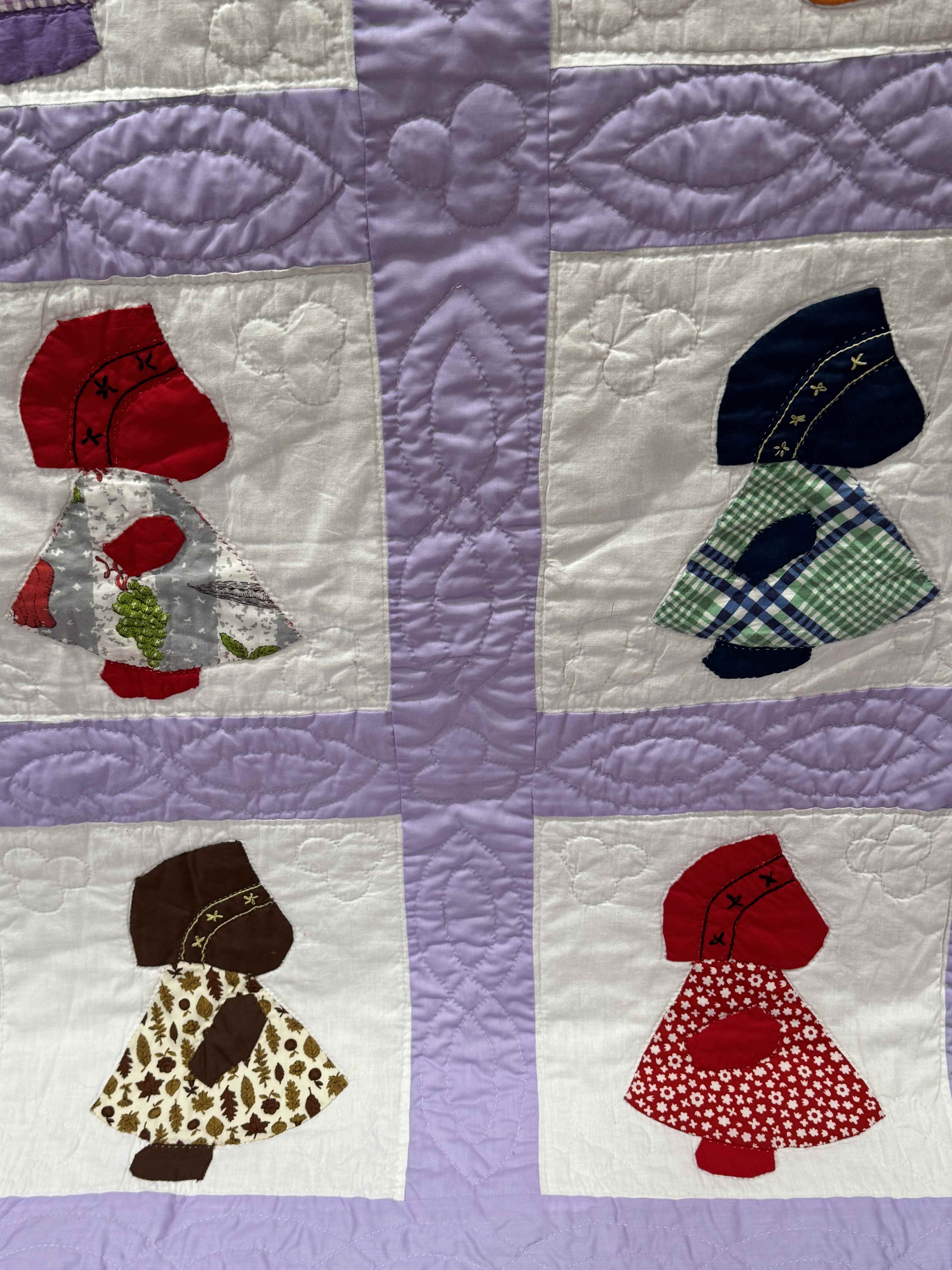** SOLD Vintage Sunbonnet Sue Quilt  SOLD**