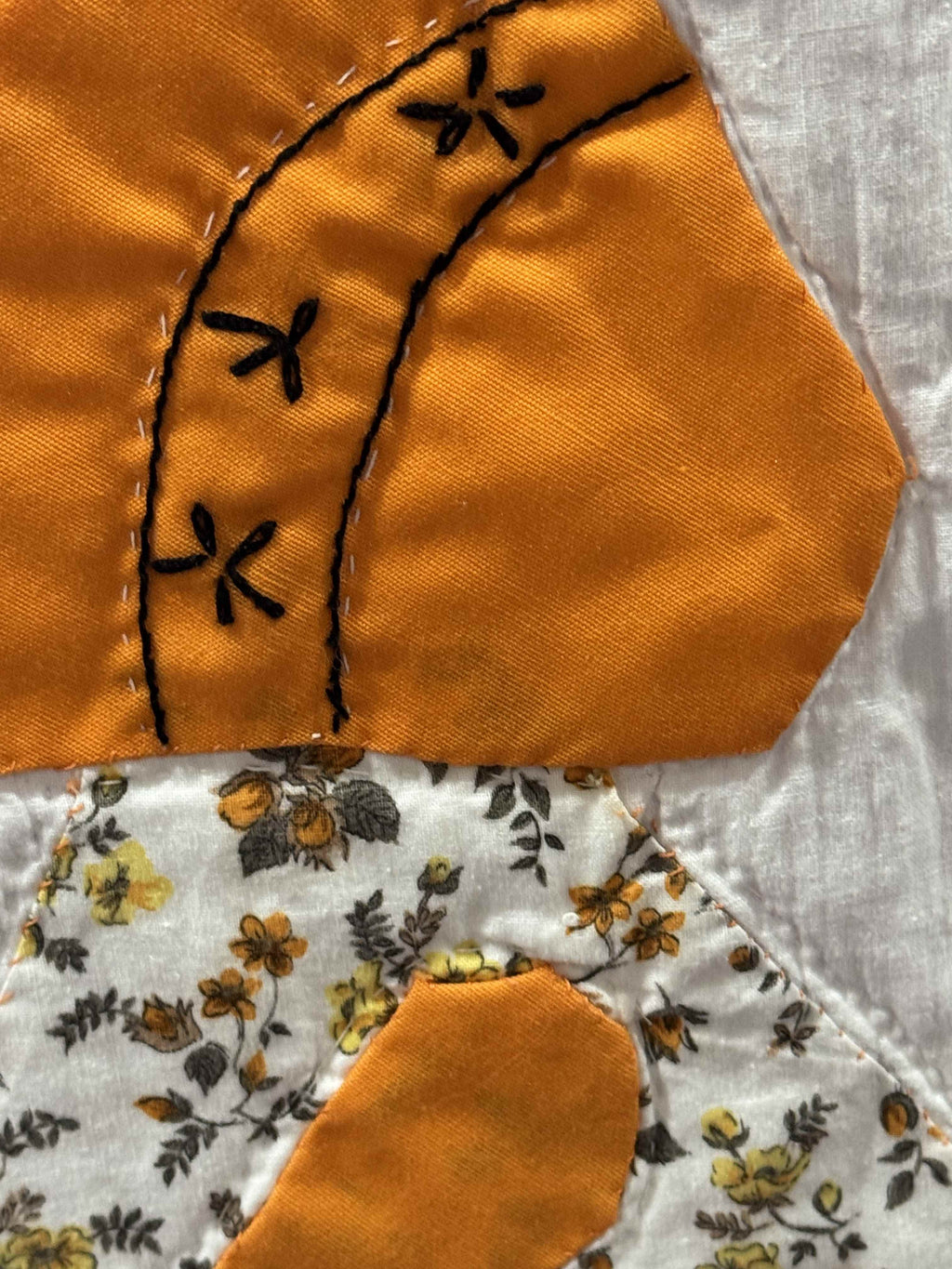 ** SOLD Vintage Sunbonnet Sue Quilt  SOLD**