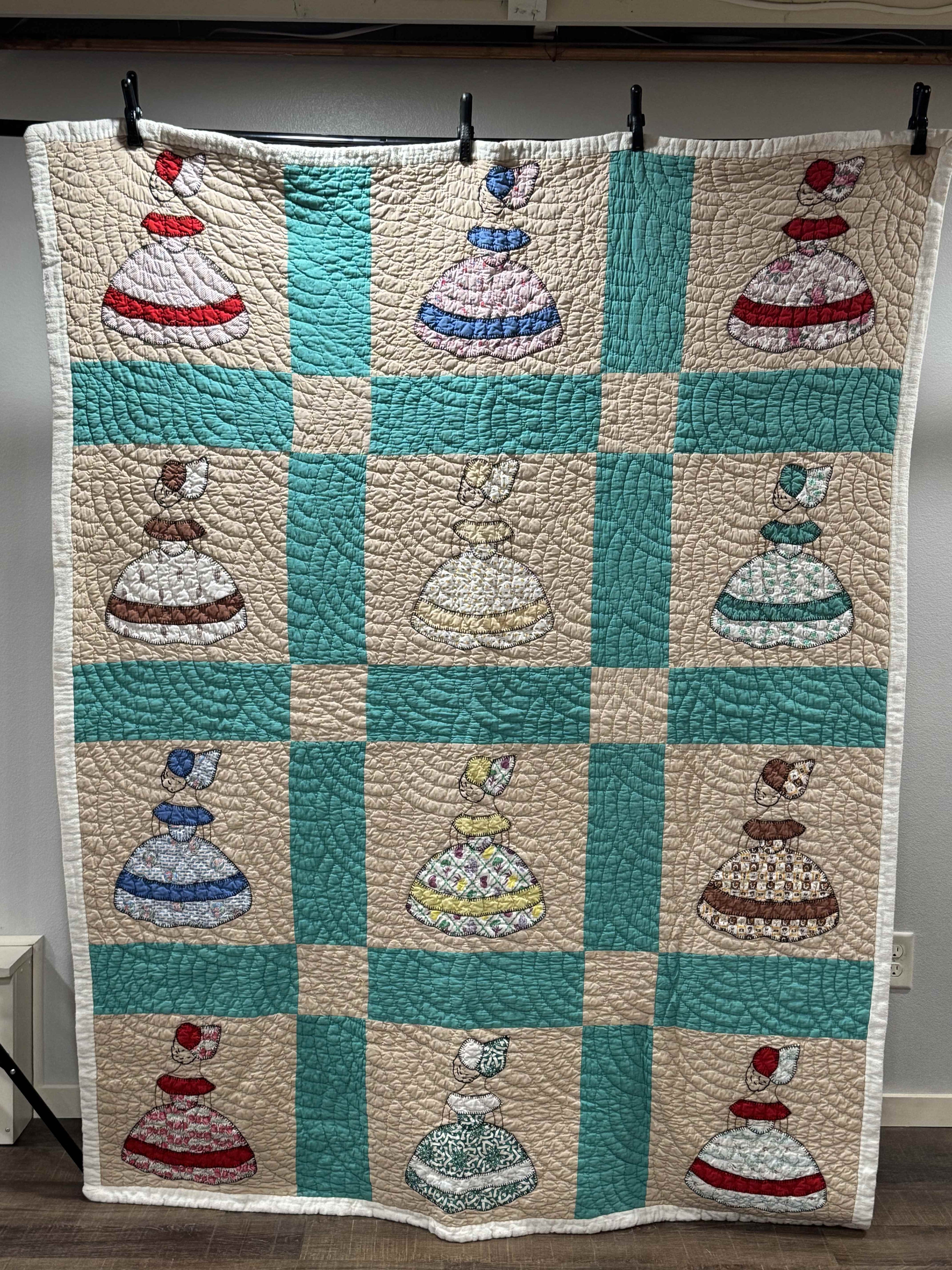 **SOLD Vintage Sunbonnet Sue Quilt SOLD**