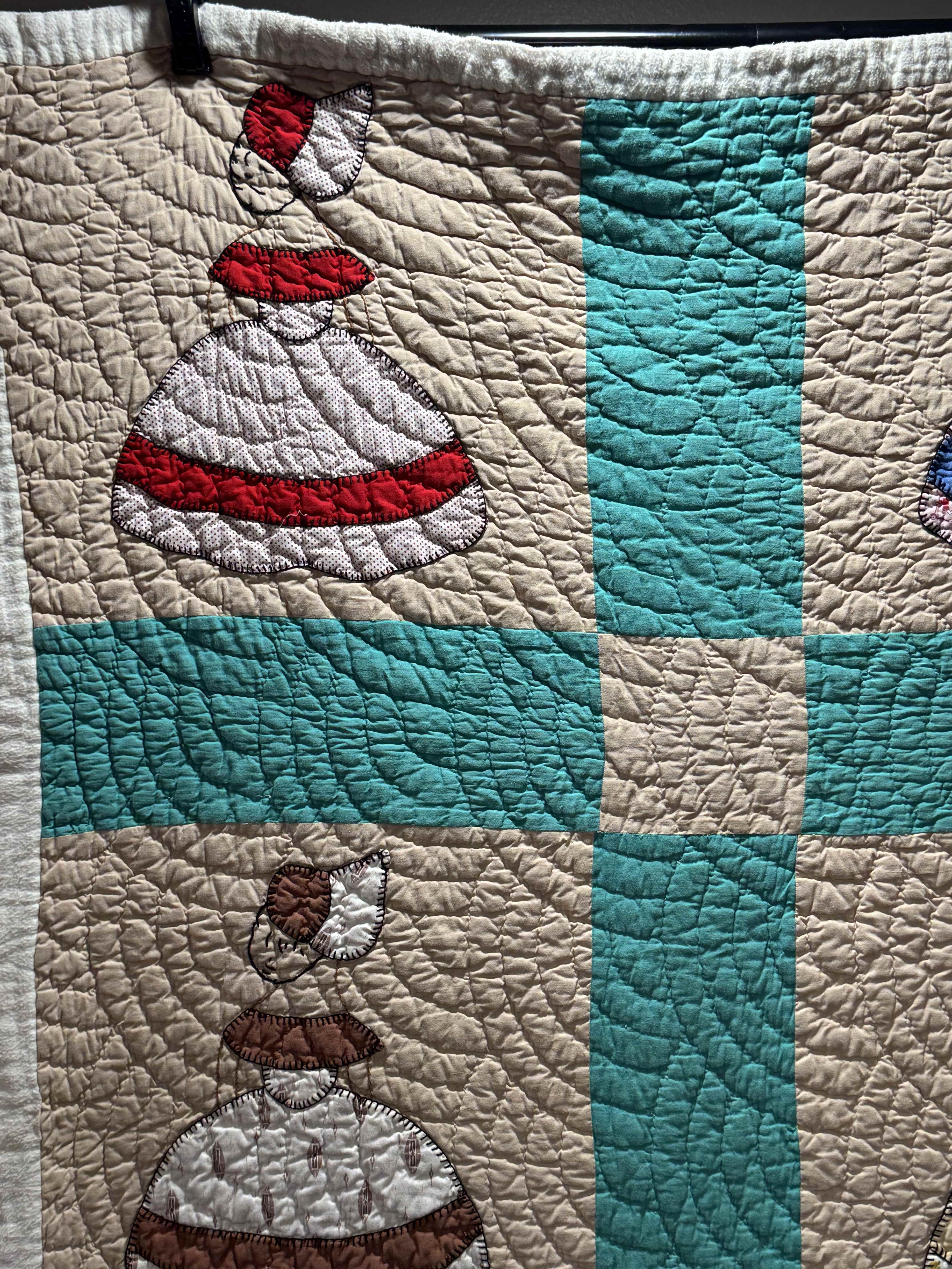 **SOLD Vintage Sunbonnet Sue Quilt SOLD**