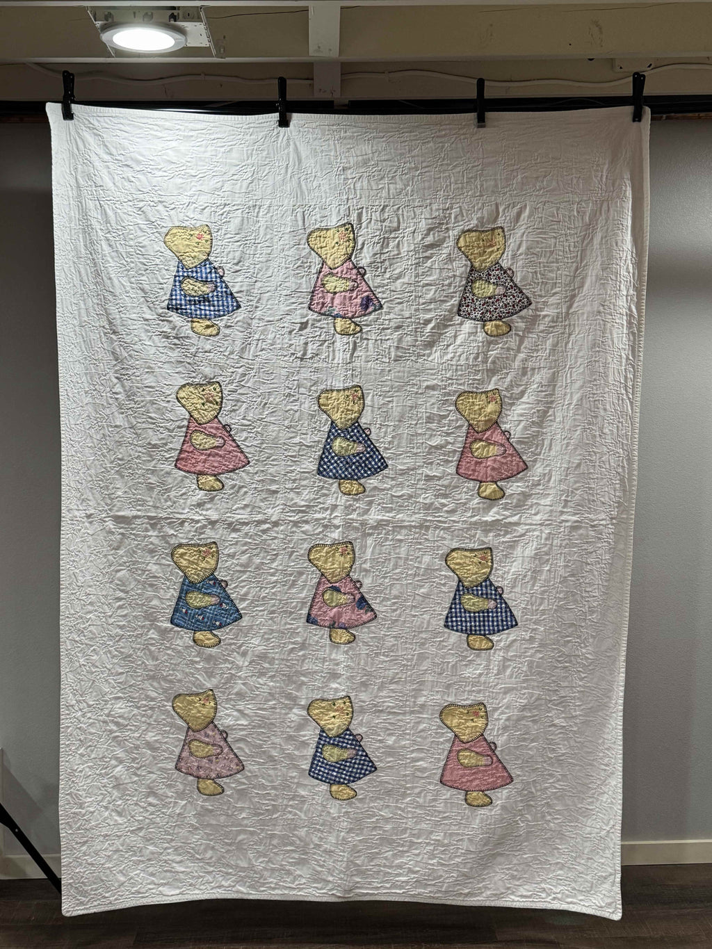 **SOLD Vintage Sunbonnet Sue Quilt  SOLD**