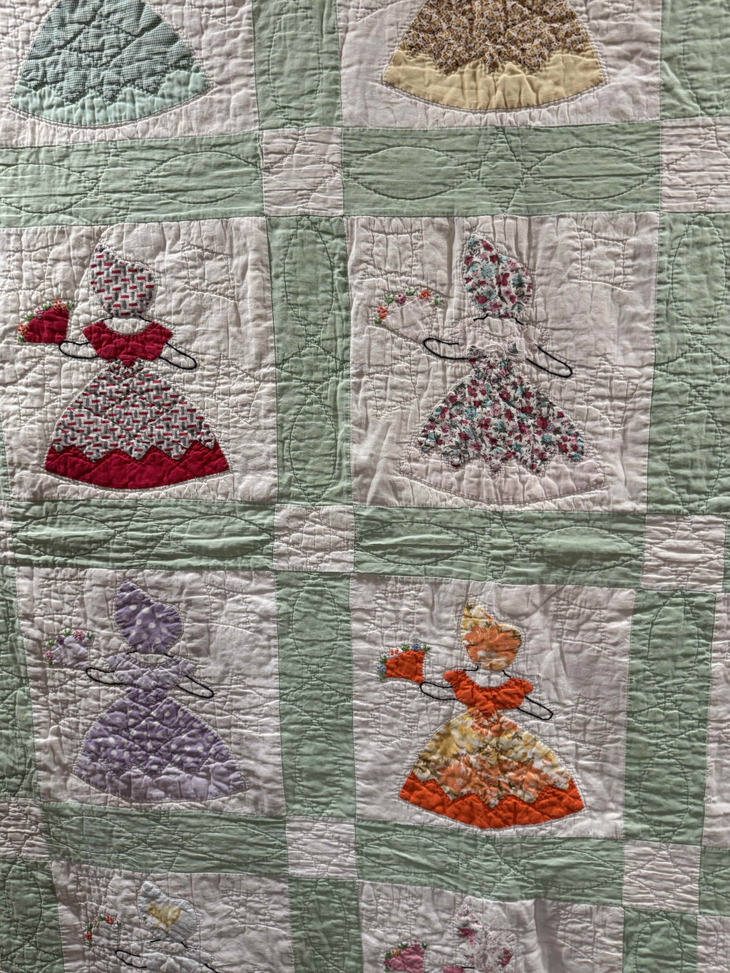 ** SOLD Vintage Sunbonnet Sue Quilt  SOLD**