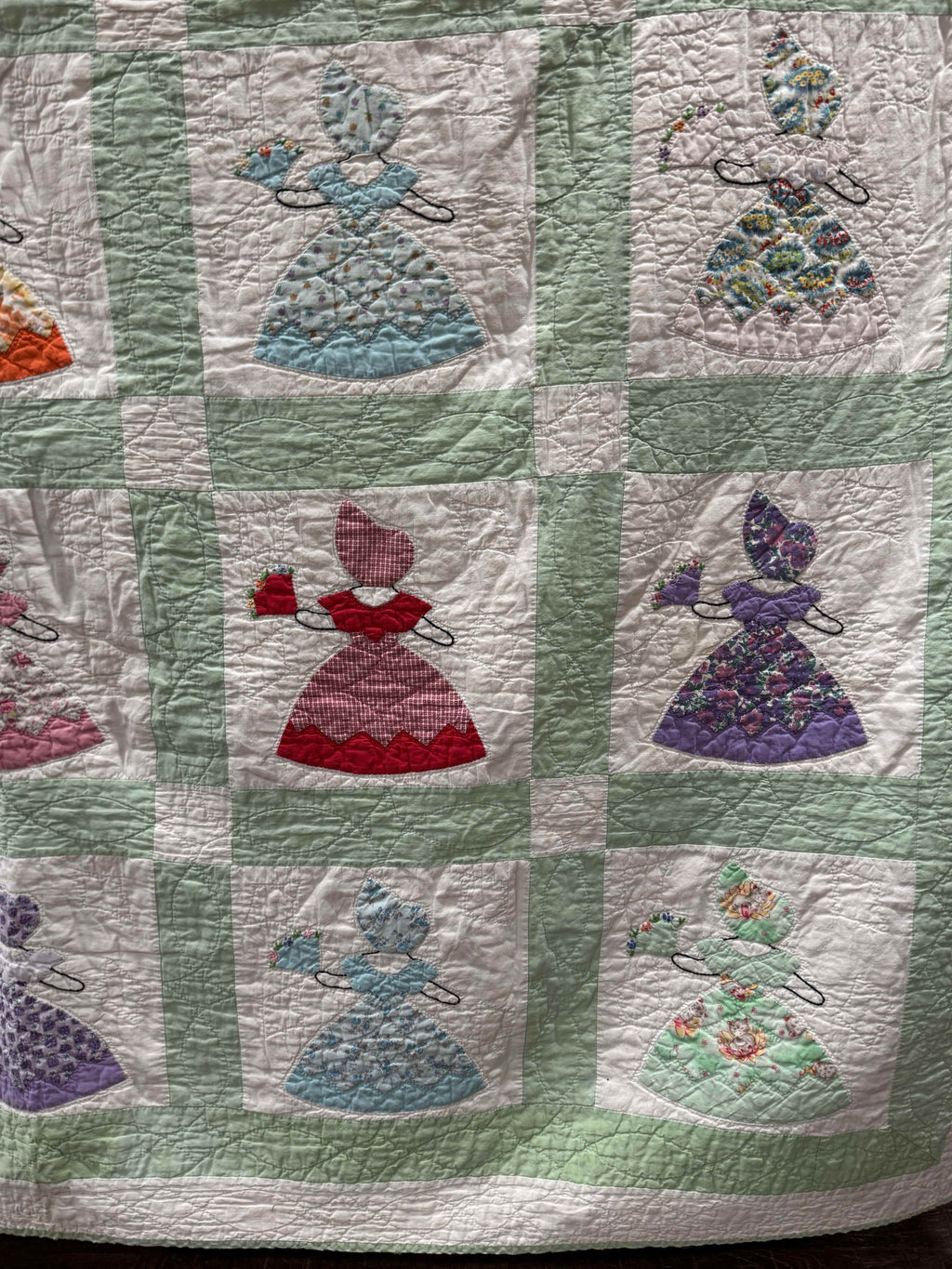 ** SOLD Vintage Sunbonnet Sue Quilt  SOLD**