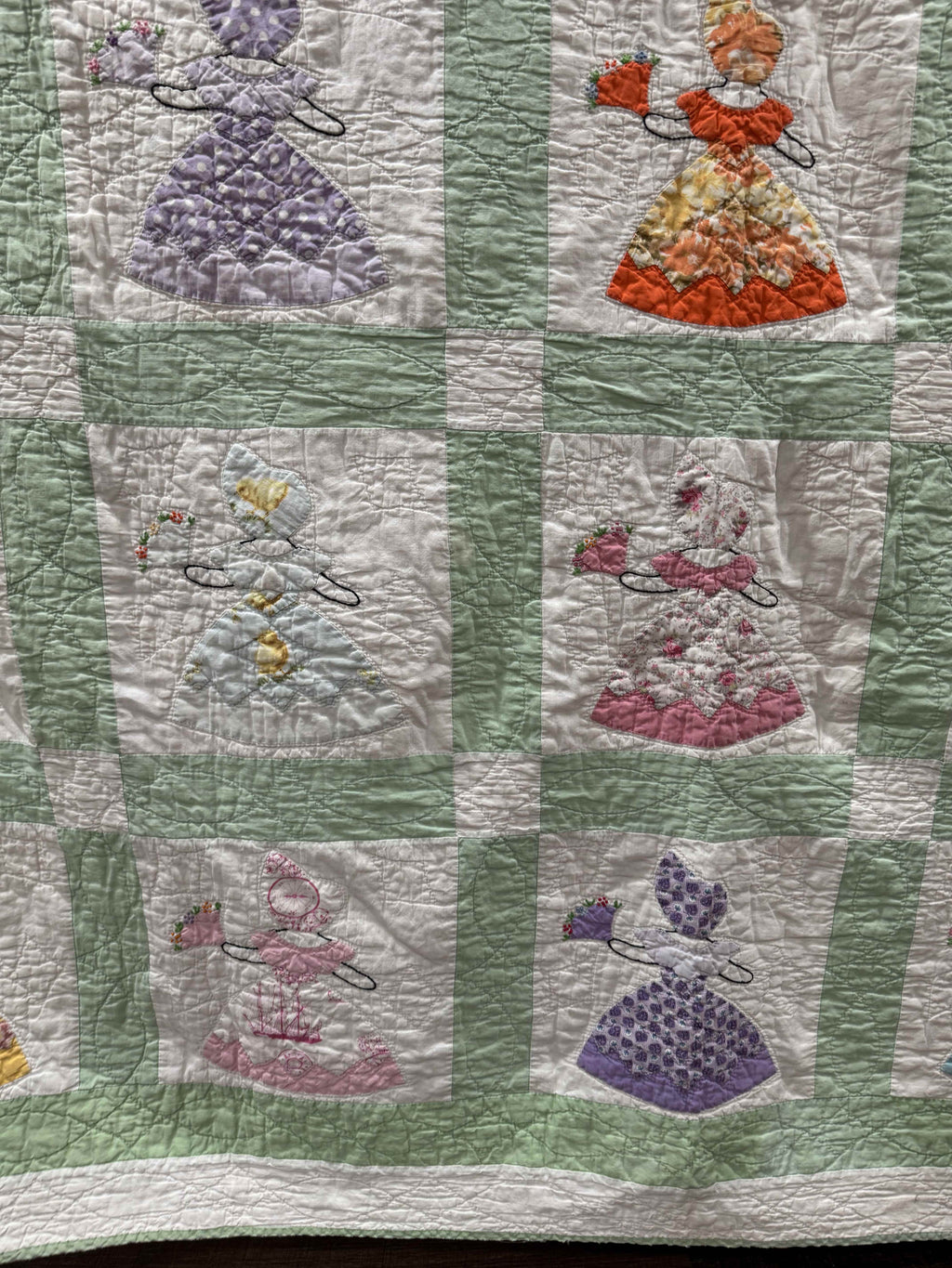 ** SOLD Vintage Sunbonnet Sue Quilt  SOLD**