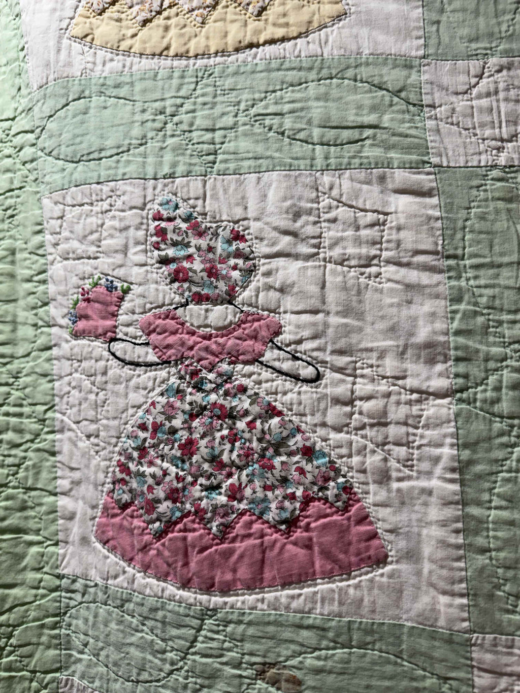 ** SOLD Vintage Sunbonnet Sue Quilt  SOLD**