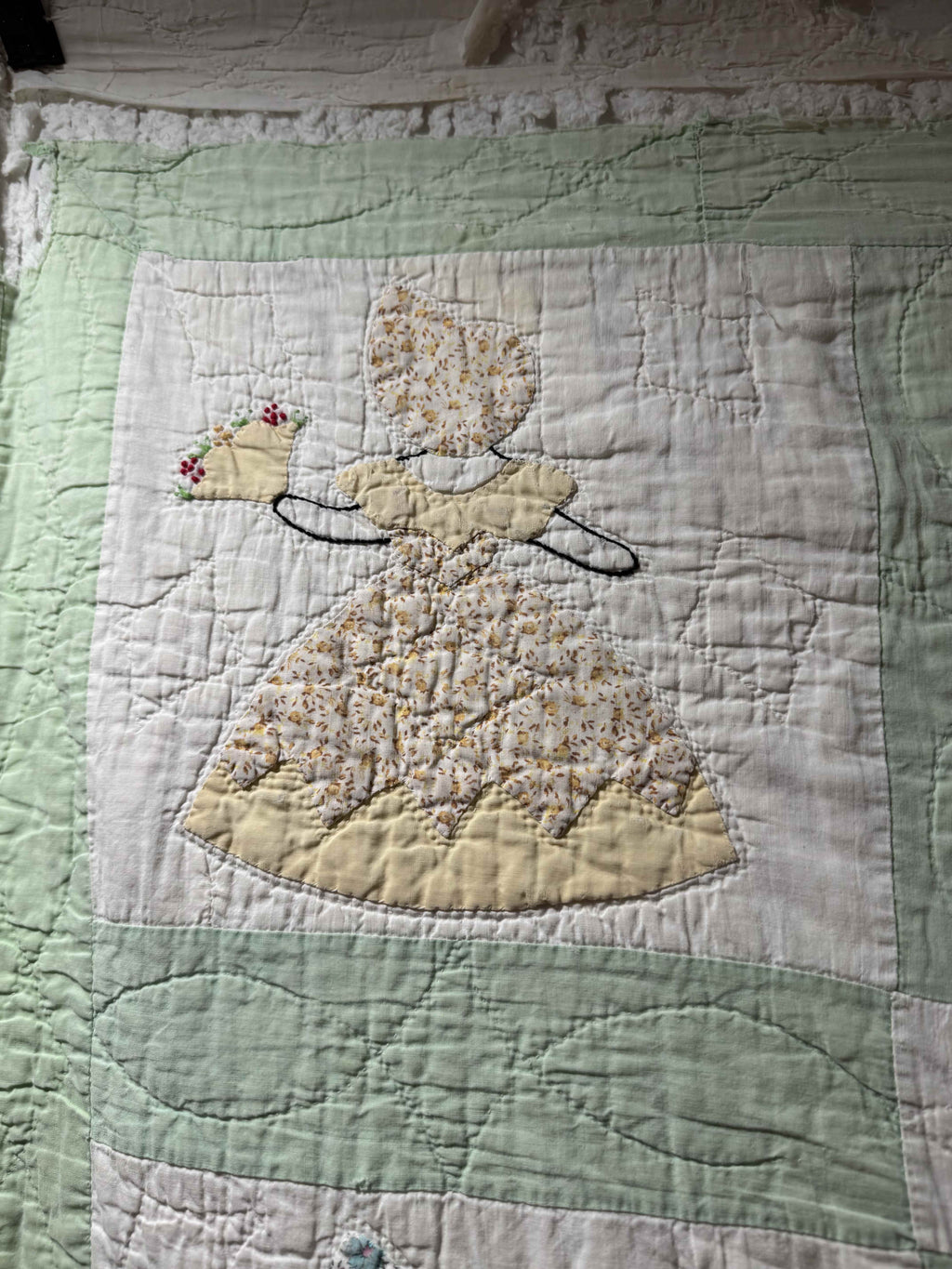 ** SOLD Vintage Sunbonnet Sue Quilt  SOLD**