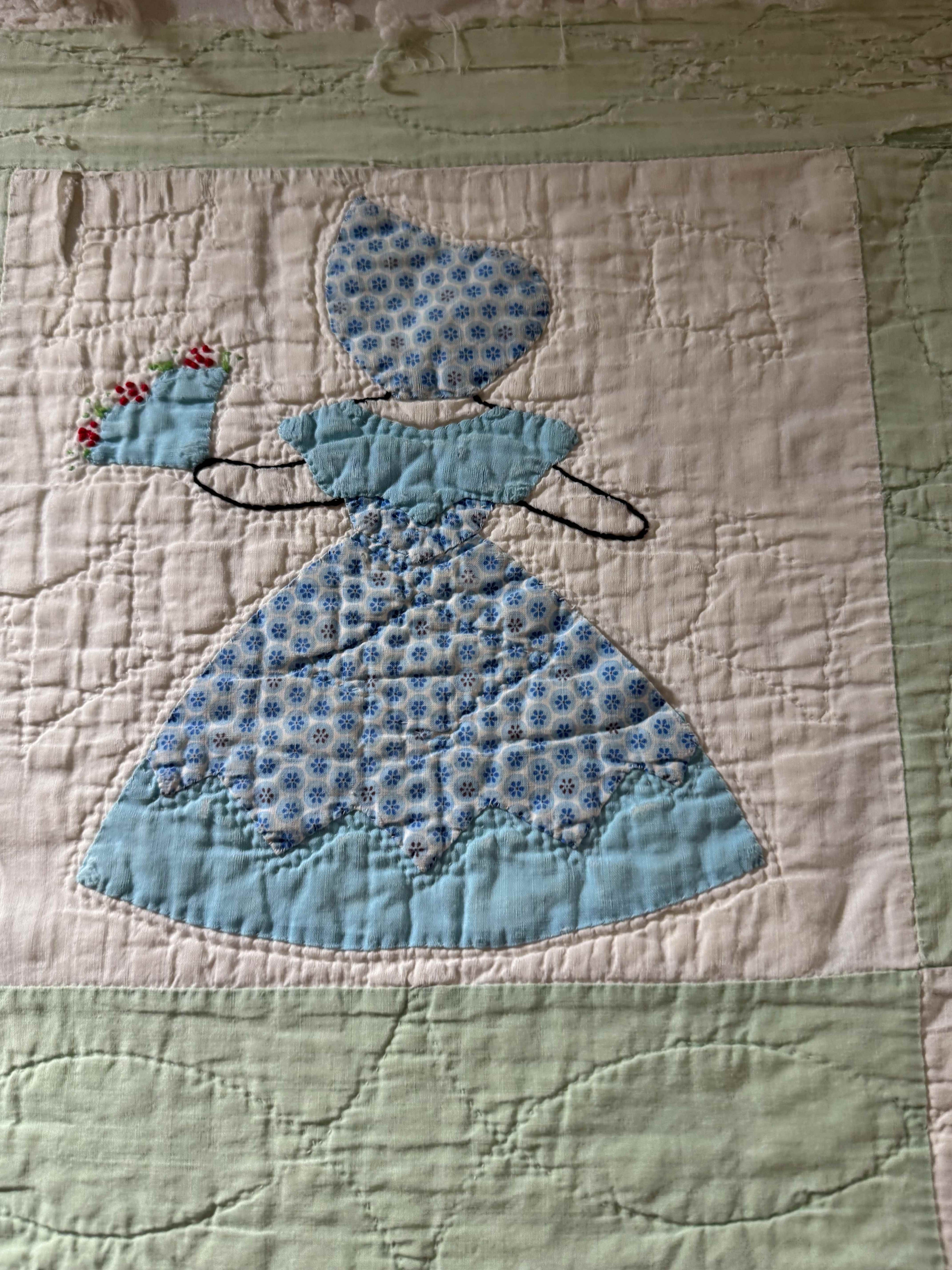 ** SOLD Vintage Sunbonnet Sue Quilt  SOLD**