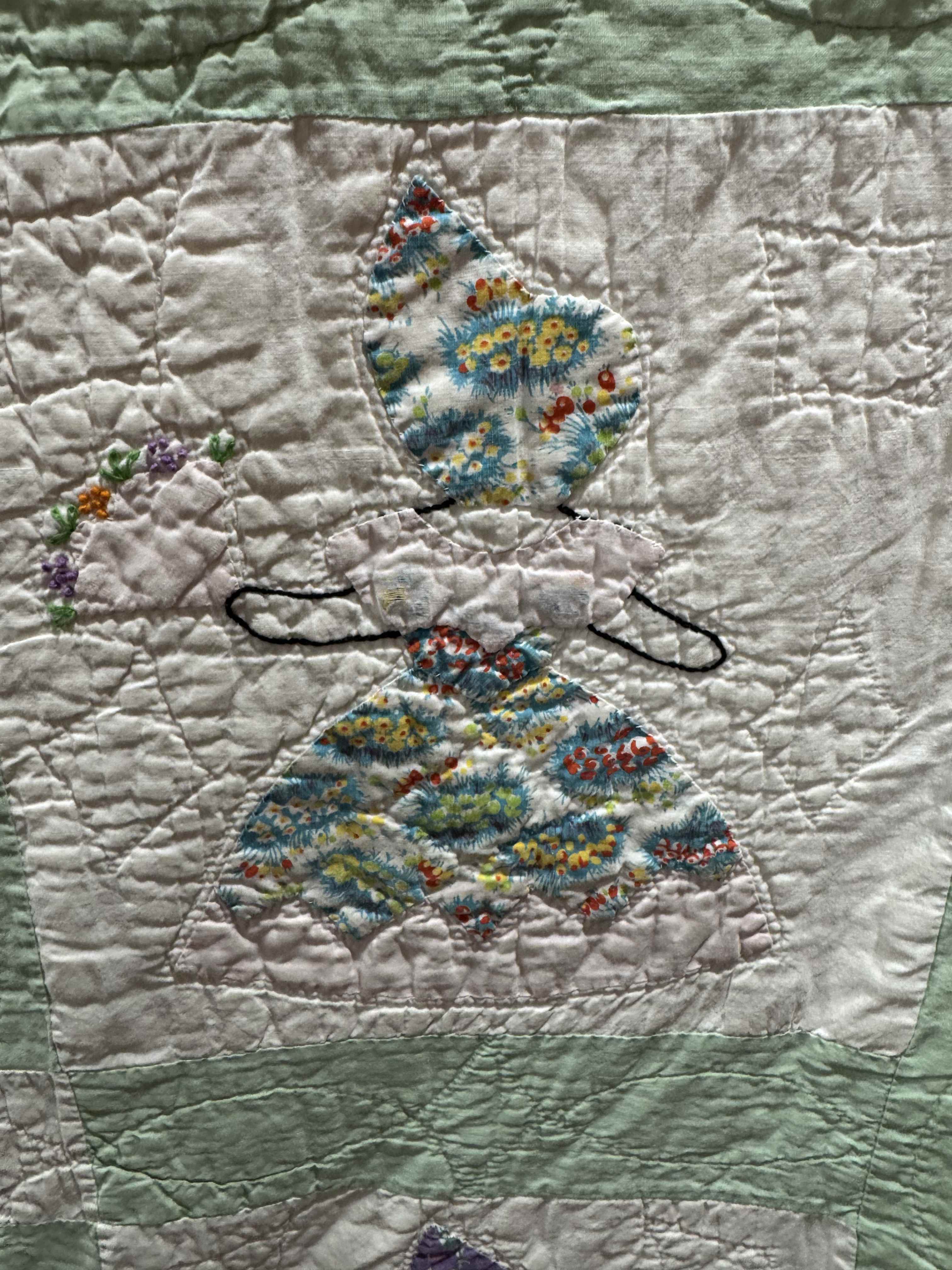 ** SOLD Vintage Sunbonnet Sue Quilt  SOLD**