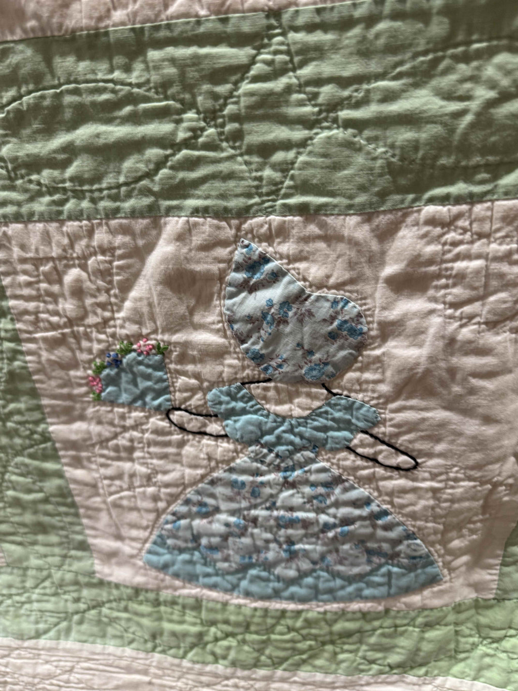** SOLD Vintage Sunbonnet Sue Quilt  SOLD**