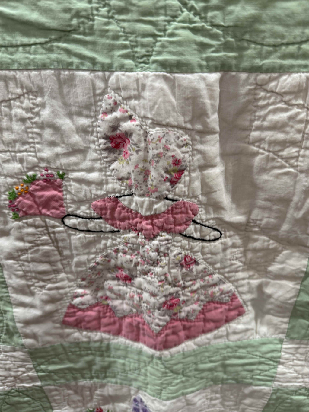 ** SOLD Vintage Sunbonnet Sue Quilt  SOLD**