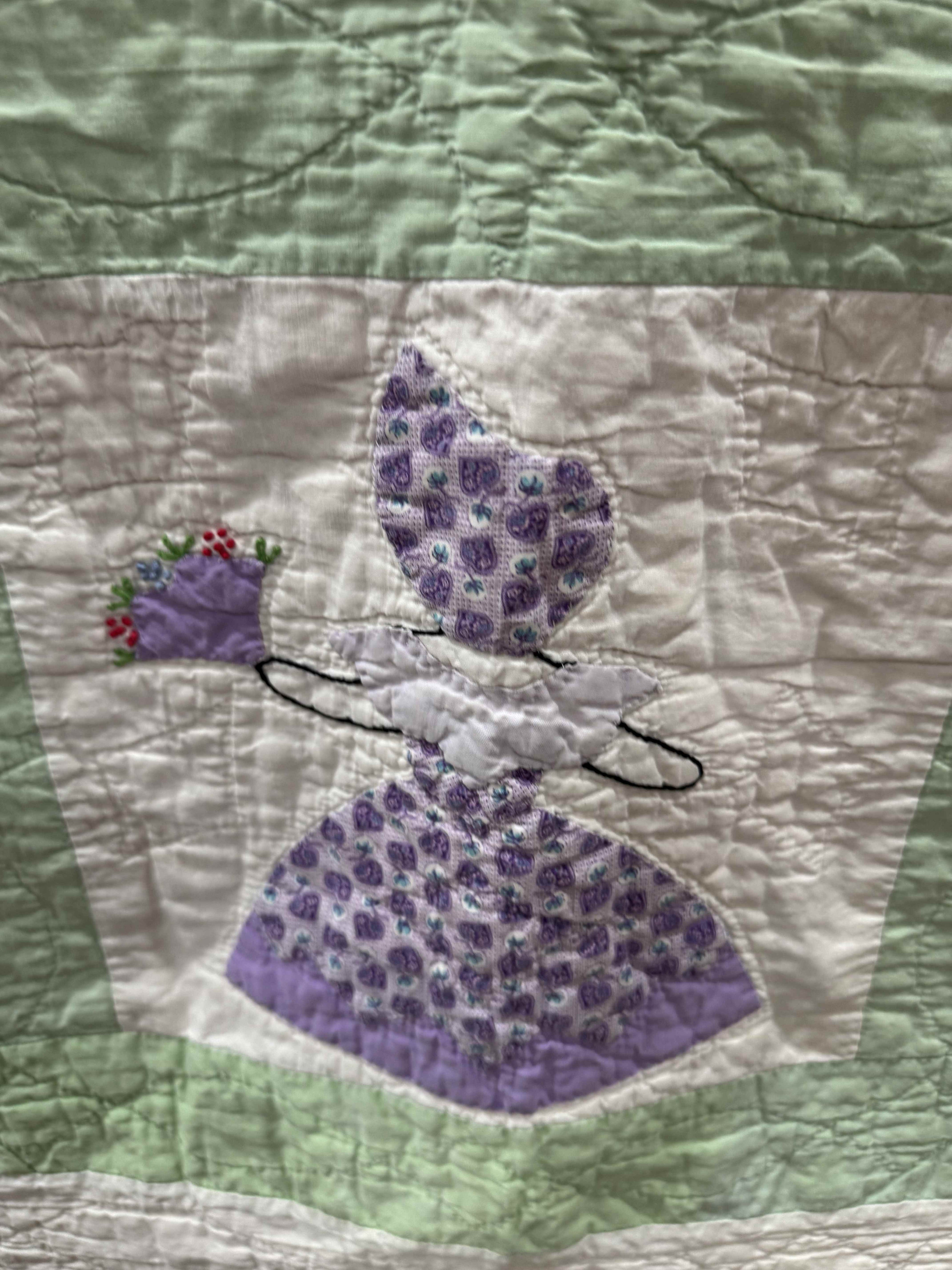 ** SOLD Vintage Sunbonnet Sue Quilt  SOLD**