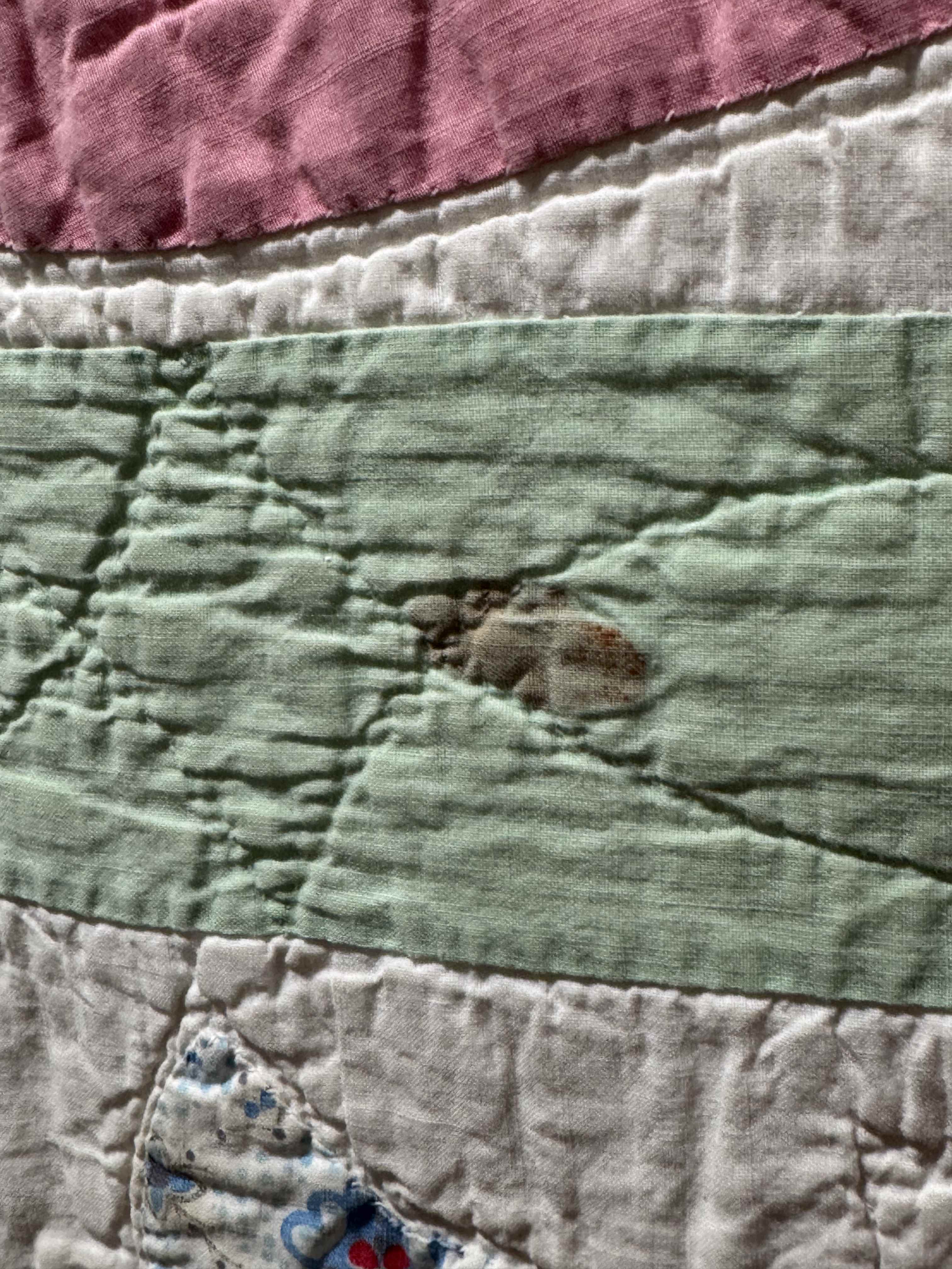** SOLD Vintage Sunbonnet Sue Quilt  SOLD**
