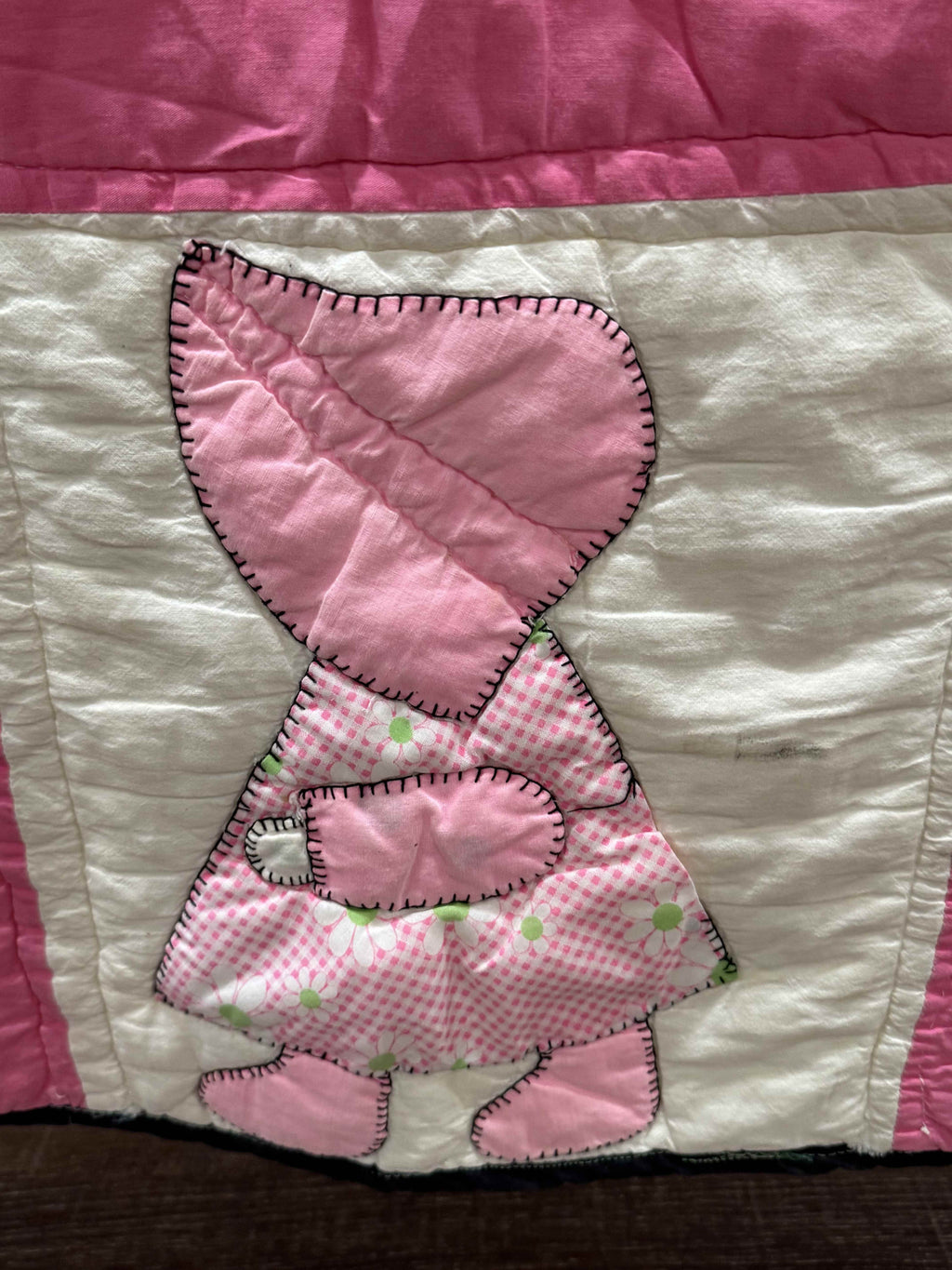 Vintage Sunbonnet Sue Quilt