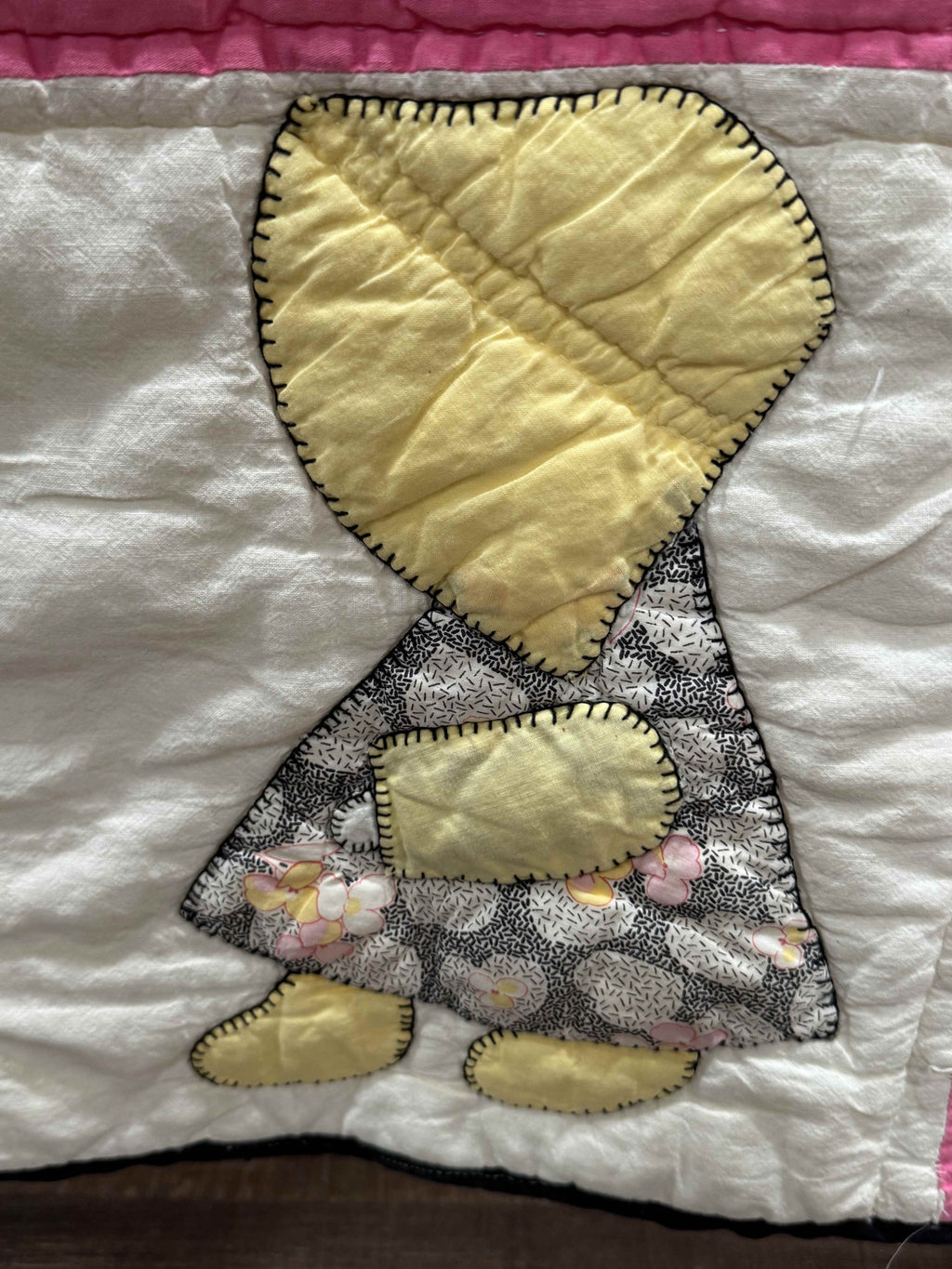 Vintage Sunbonnet Sue Quilt