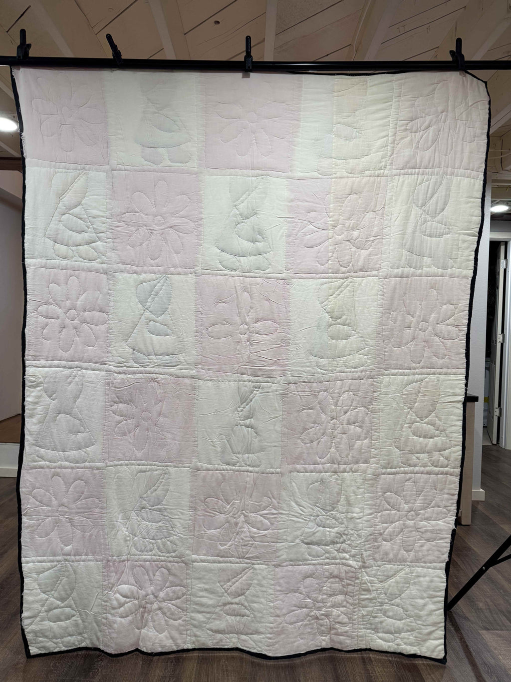 Vintage Sunbonnet Sue Quilt