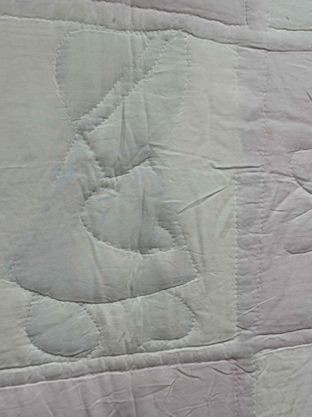 Vintage Sunbonnet Sue Quilt
