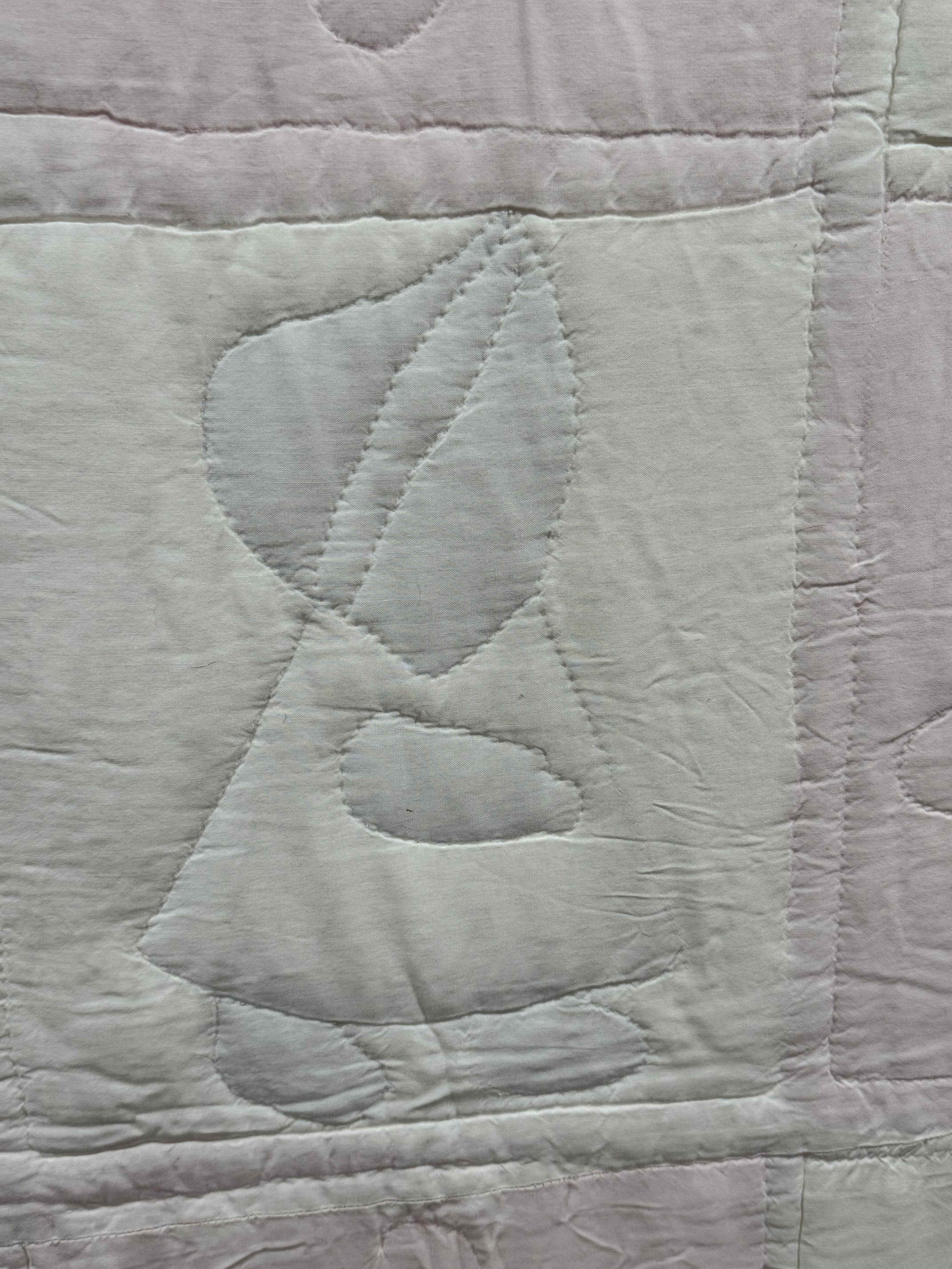 Vintage Sunbonnet Sue Quilt