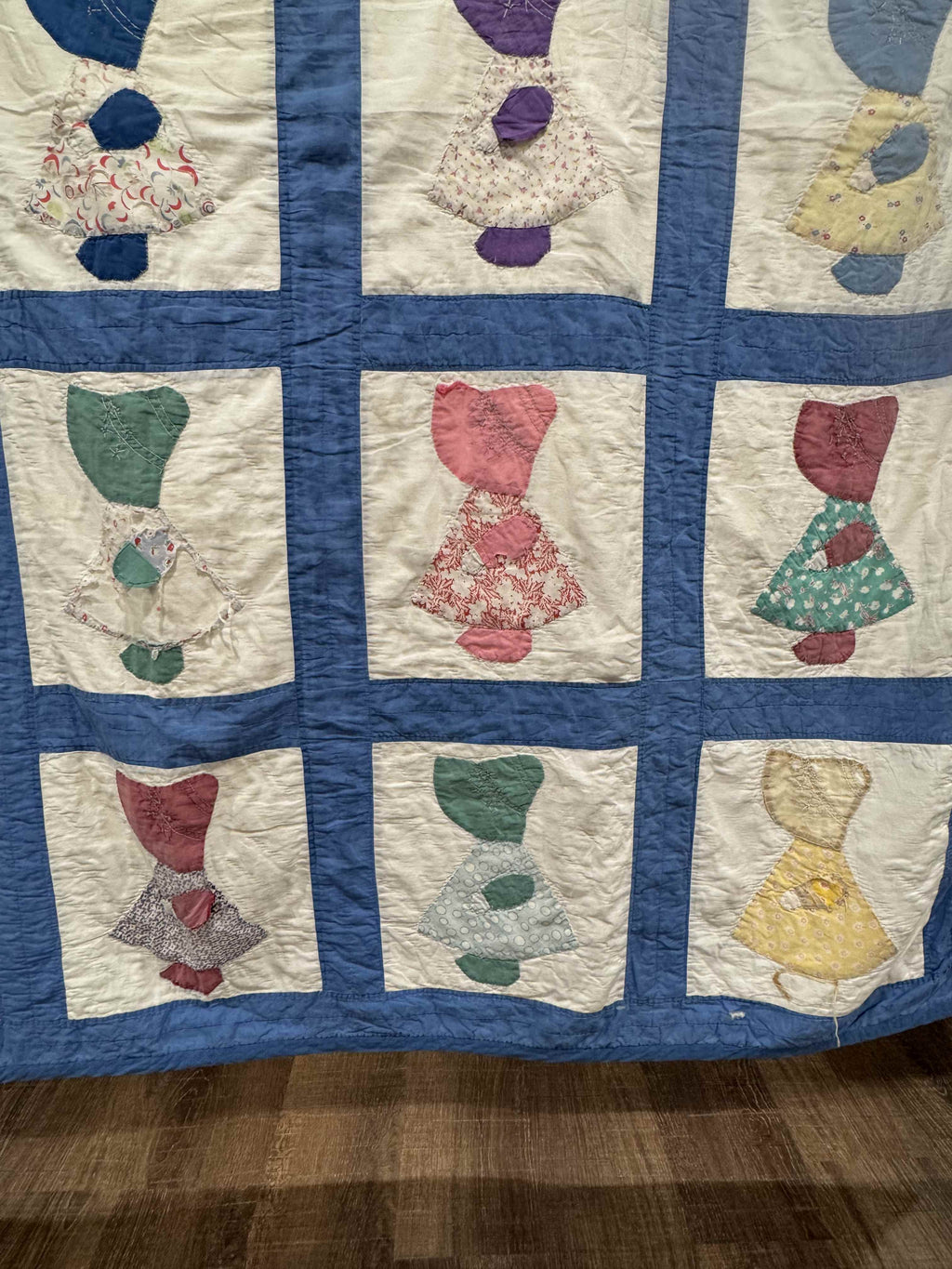 Vintage Sun Bonnet Sue Quilt
