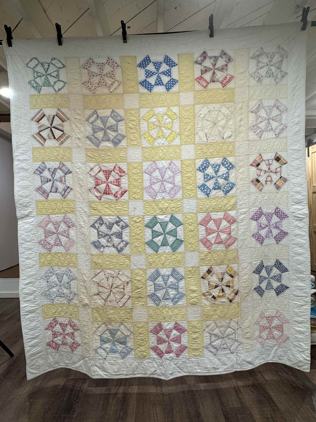 Vintage Quilt Amazing Windmill