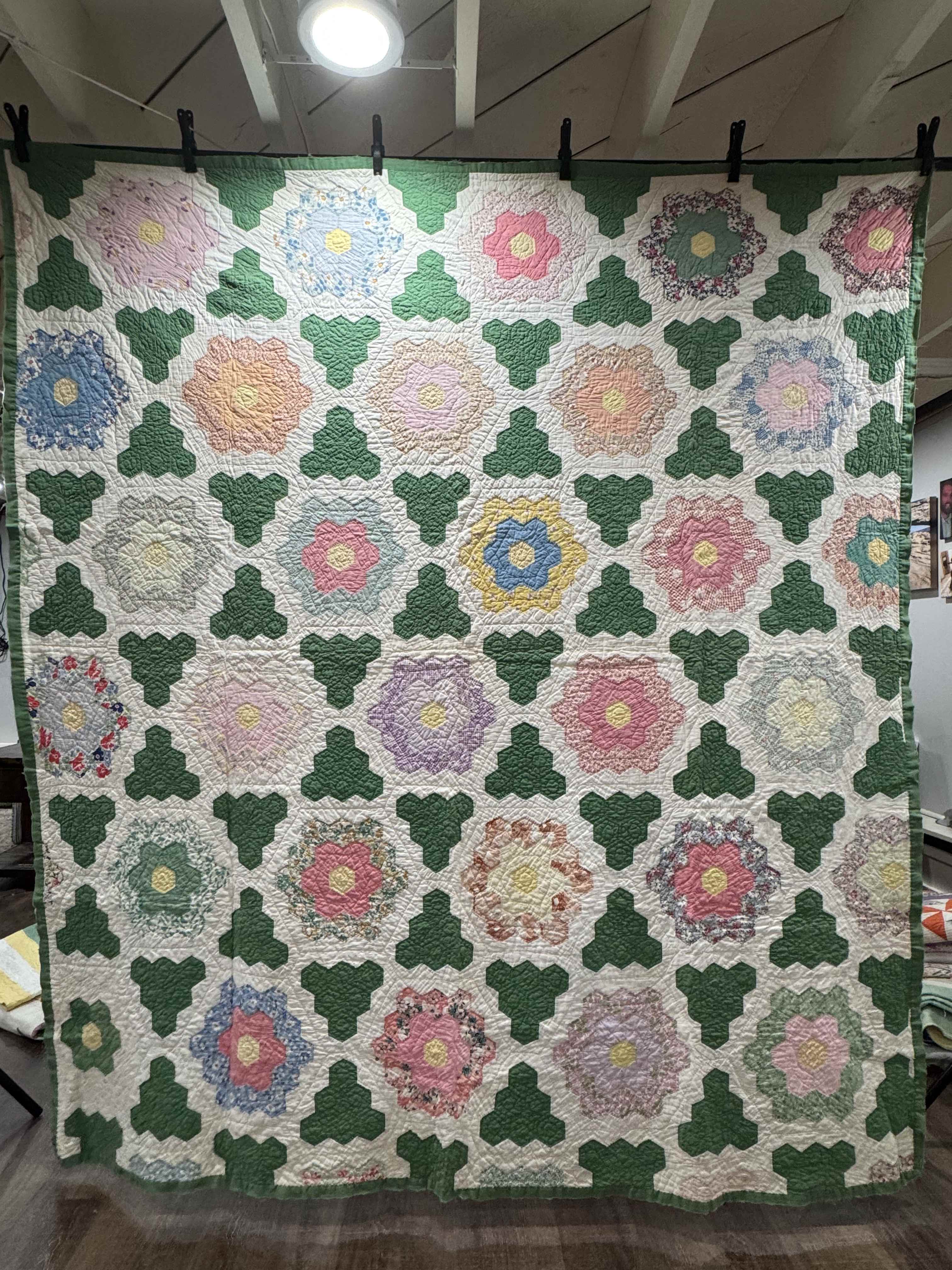 Vintage Quilt Grandmother's Flower Garden
