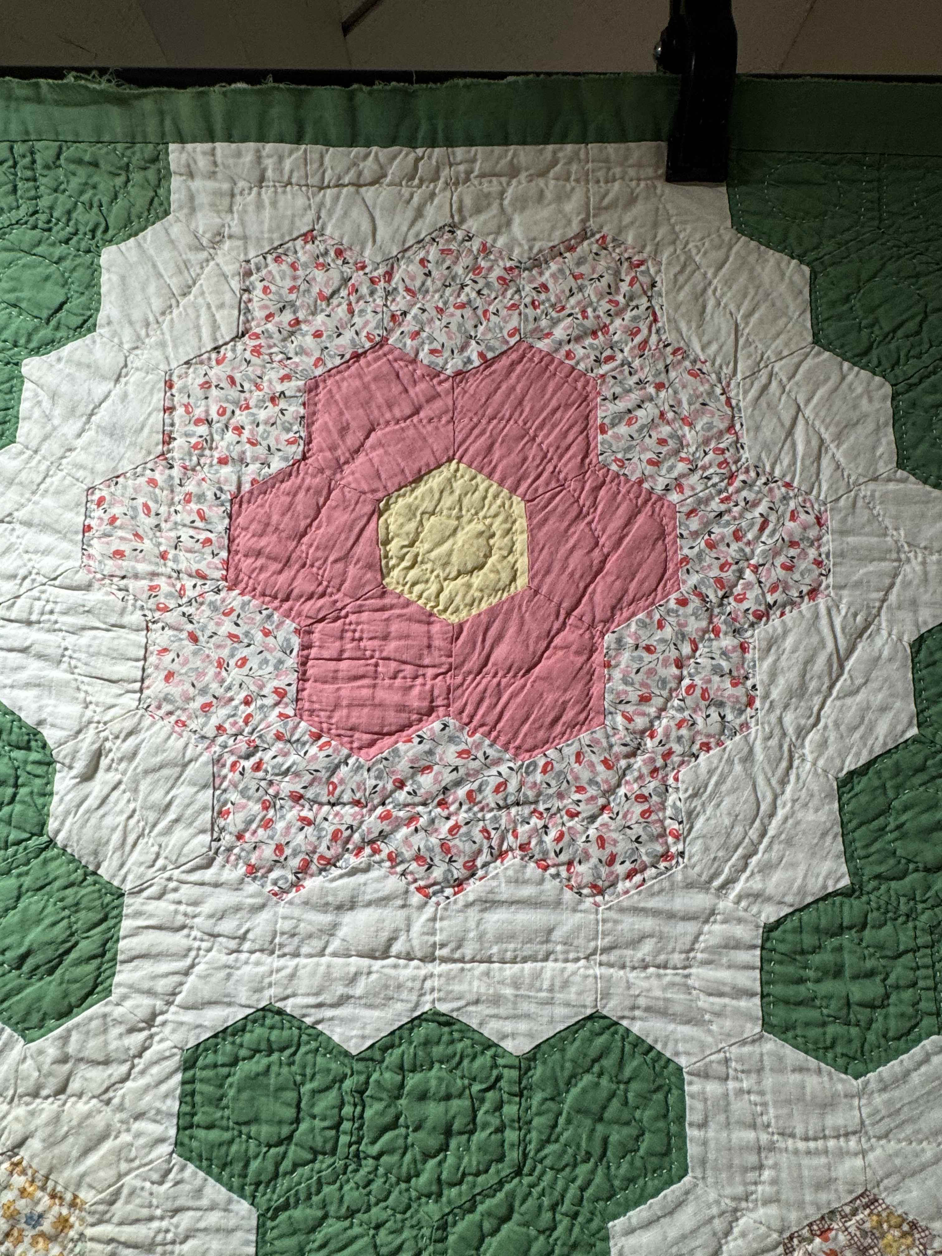 Vintage Quilt Grandmother's Flower Garden