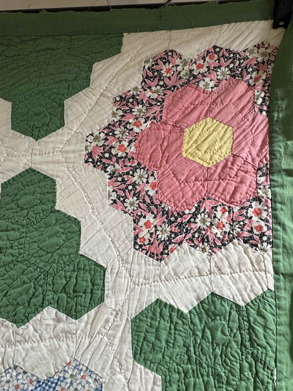 Vintage Quilt Grandmother's Flower Garden