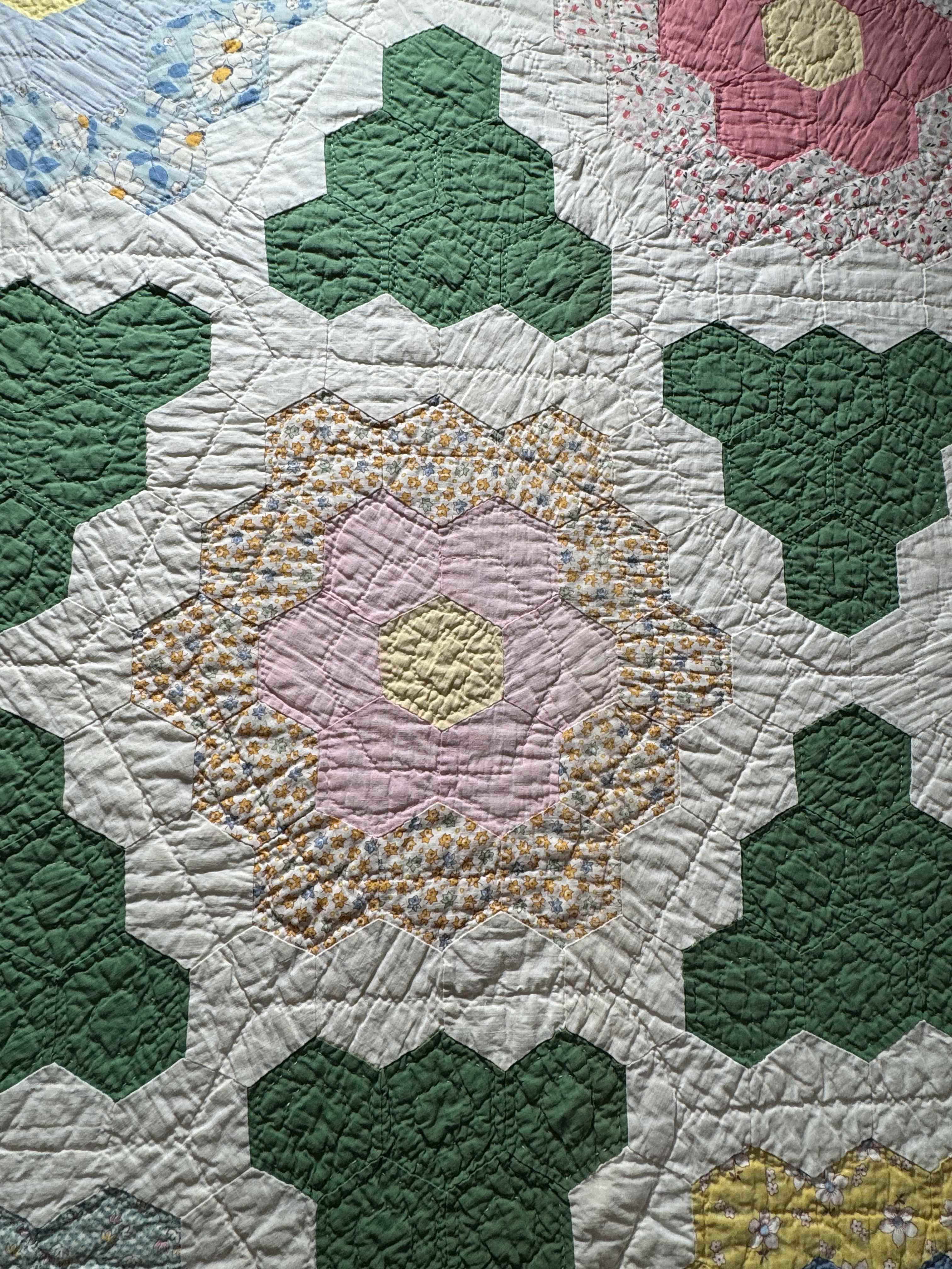 Vintage Quilt Grandmother's Flower Garden