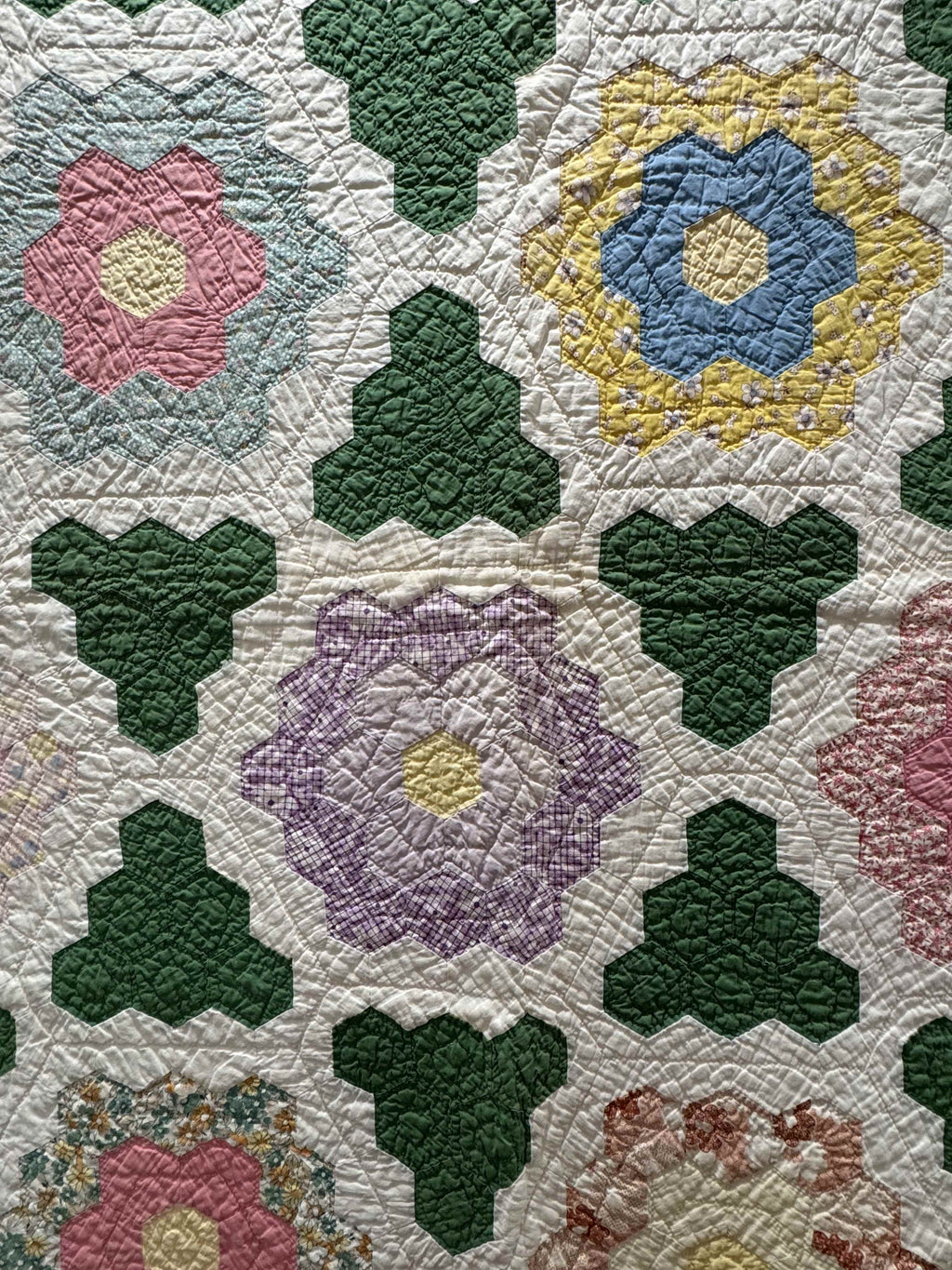 Vintage Quilt Grandmother's Flower Garden