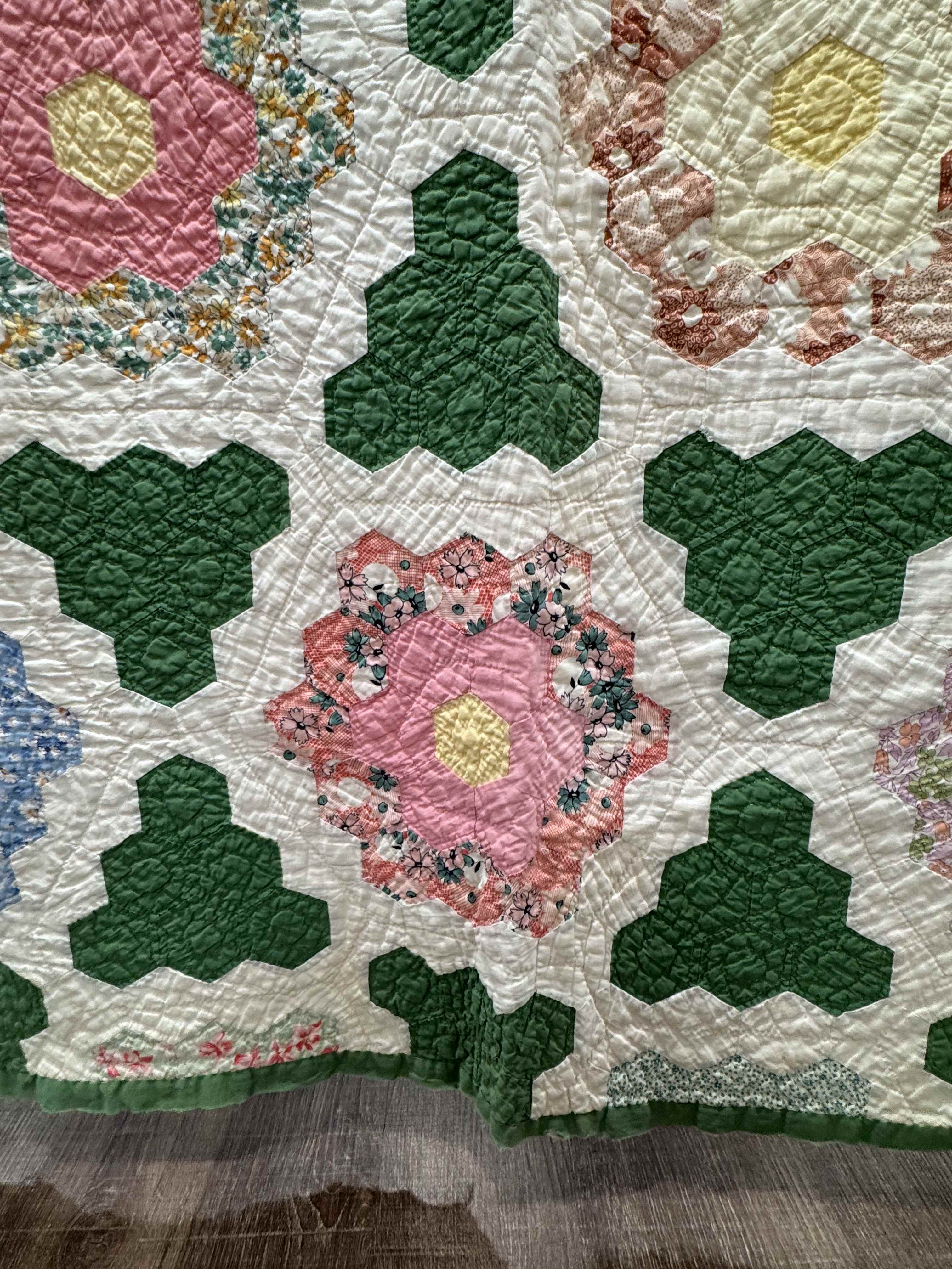Vintage Quilt Grandmother's Flower Garden