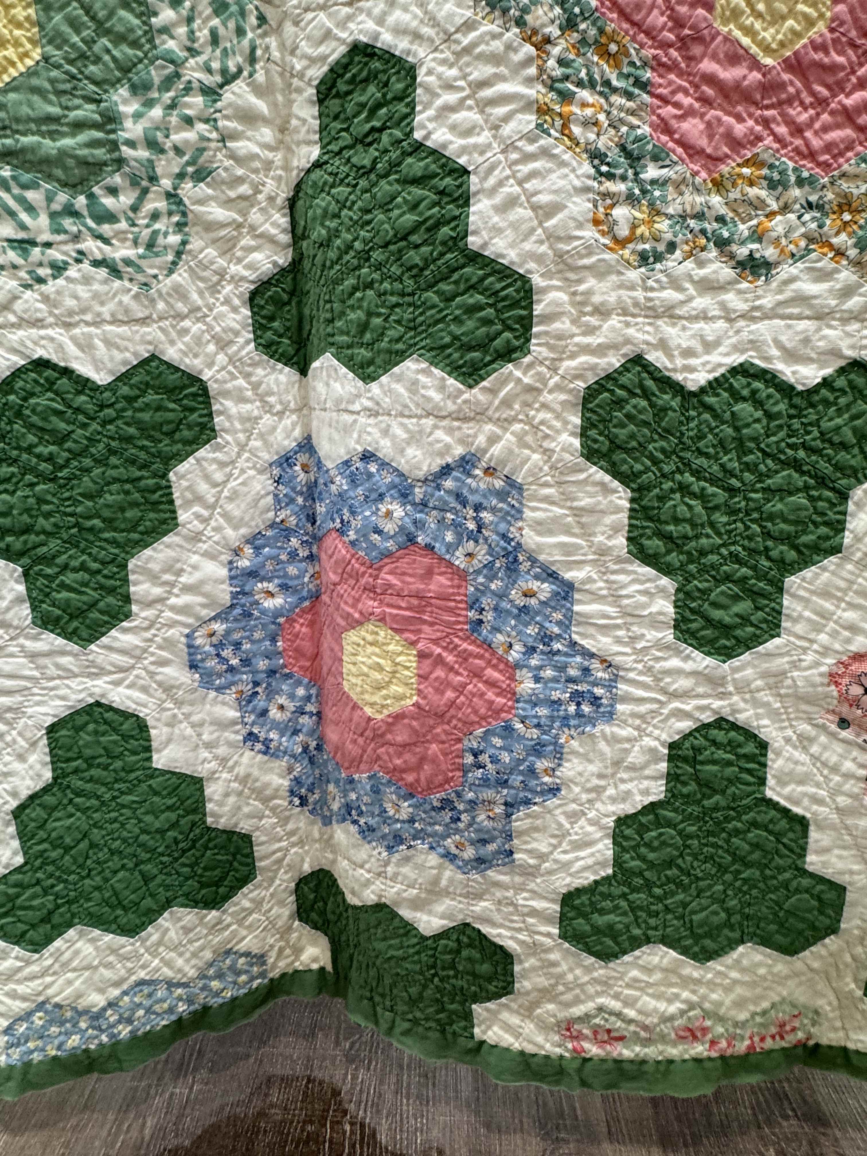 Vintage Quilt Grandmother's Flower Garden