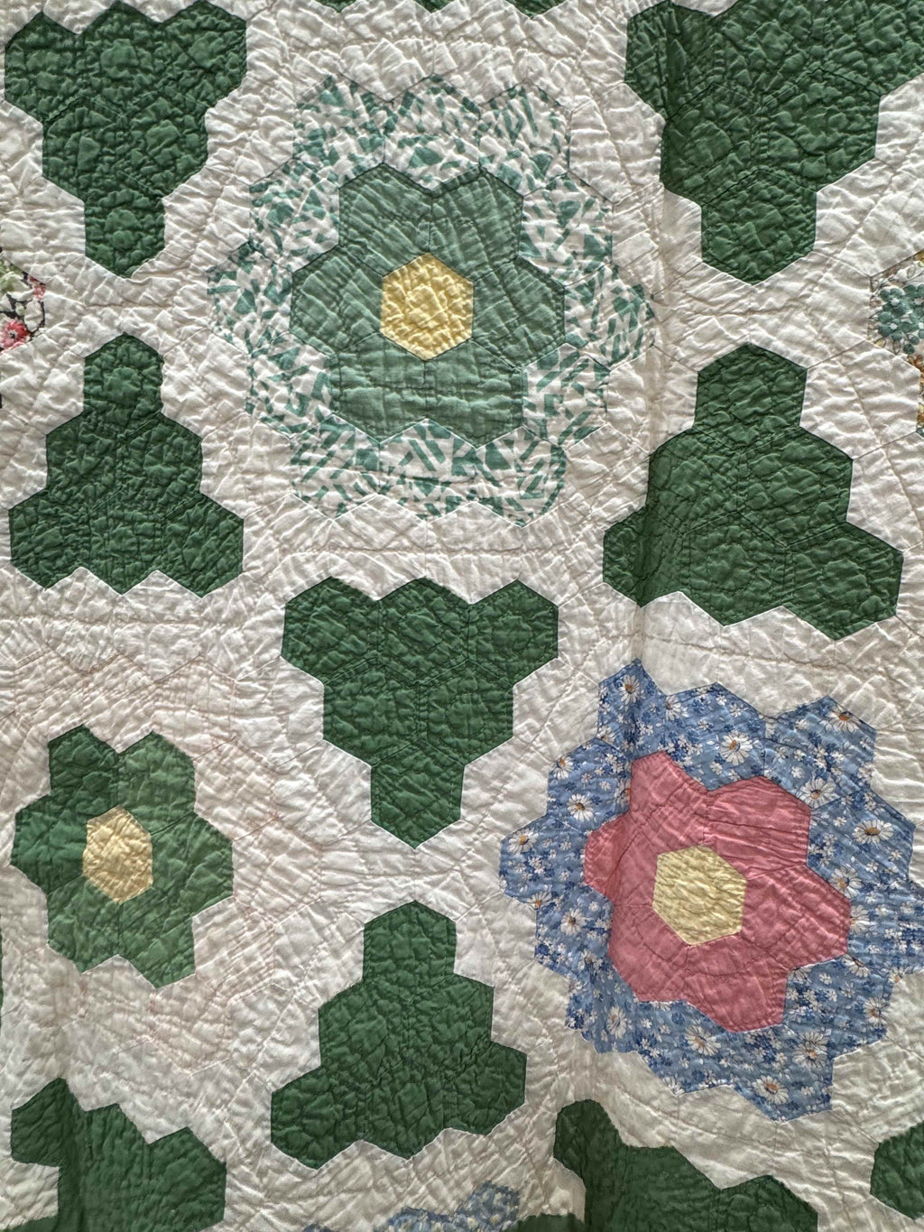 Vintage Quilt Grandmother's Flower Garden