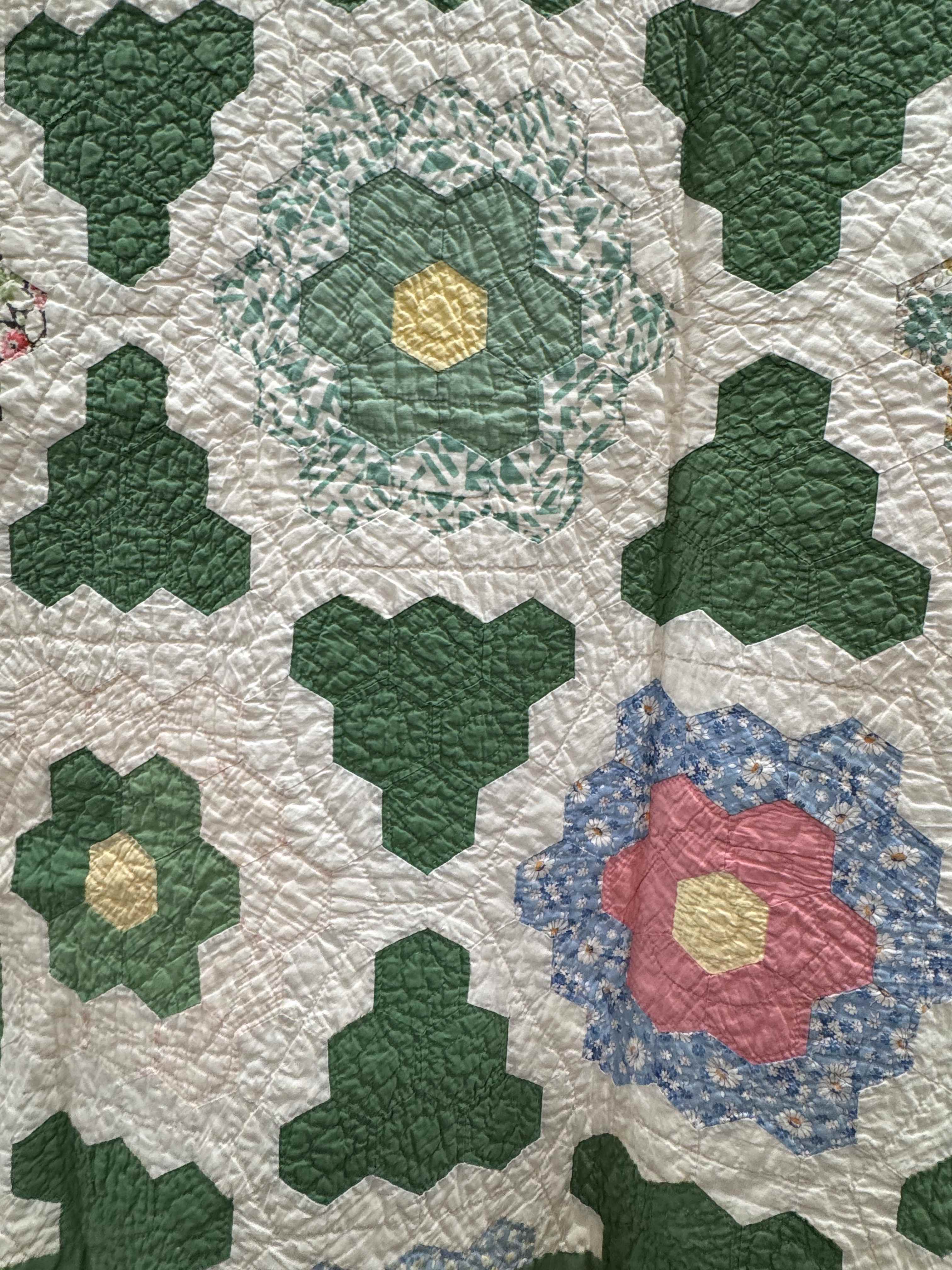 Vintage Quilt Grandmother's Flower Garden