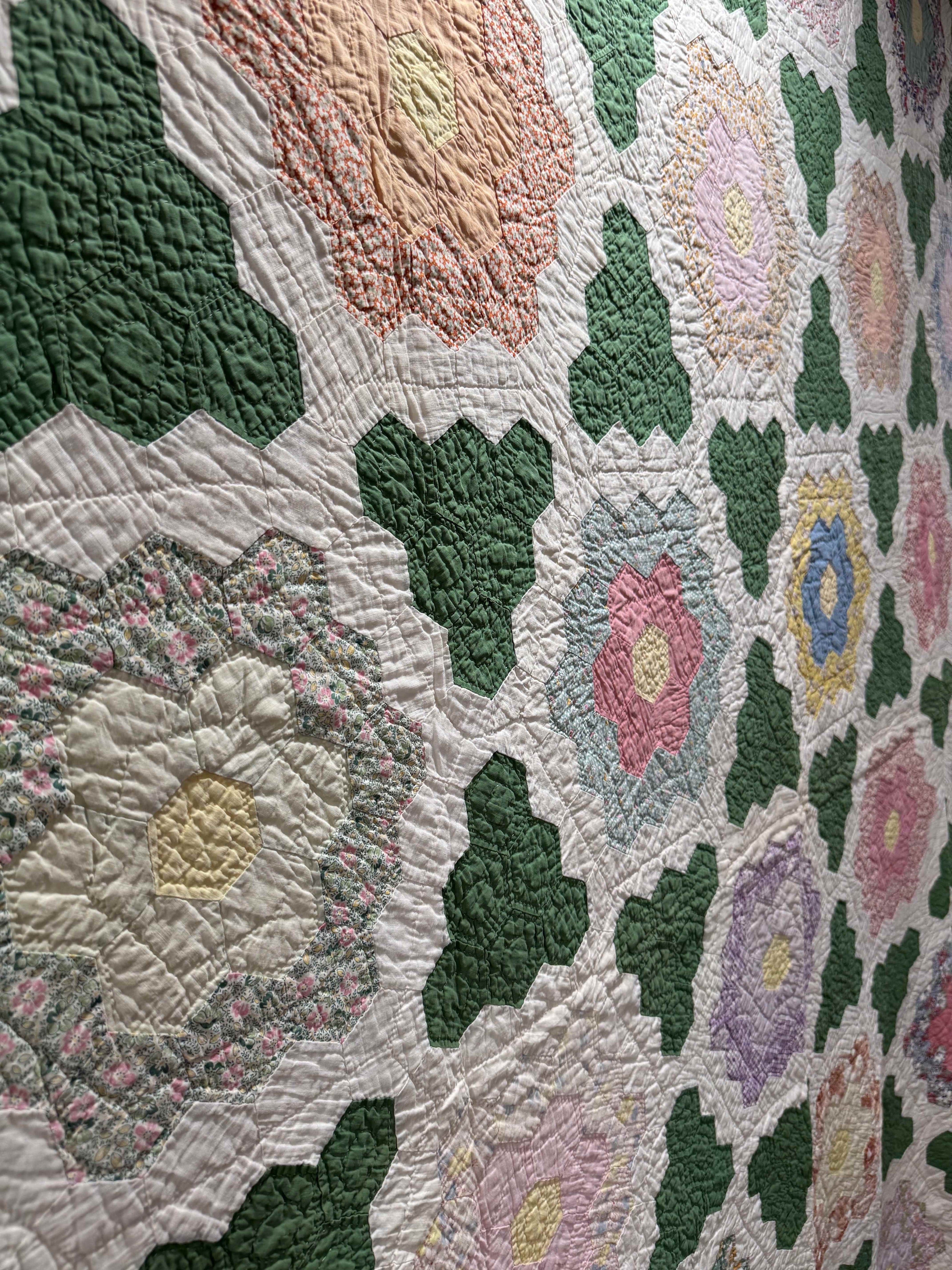 Vintage Quilt Grandmother's Flower Garden