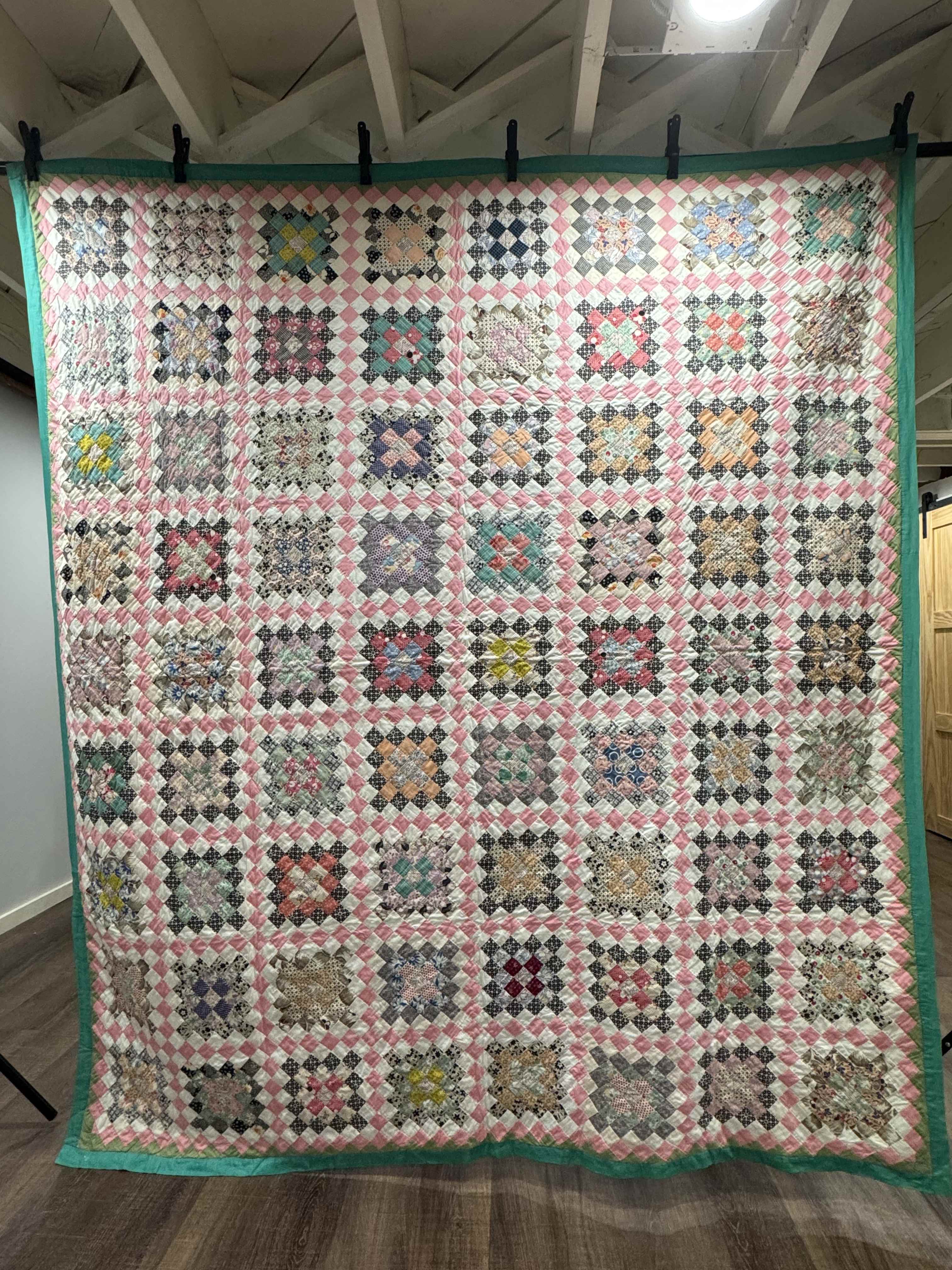 Vintage Quilt Trip Around the World Variation