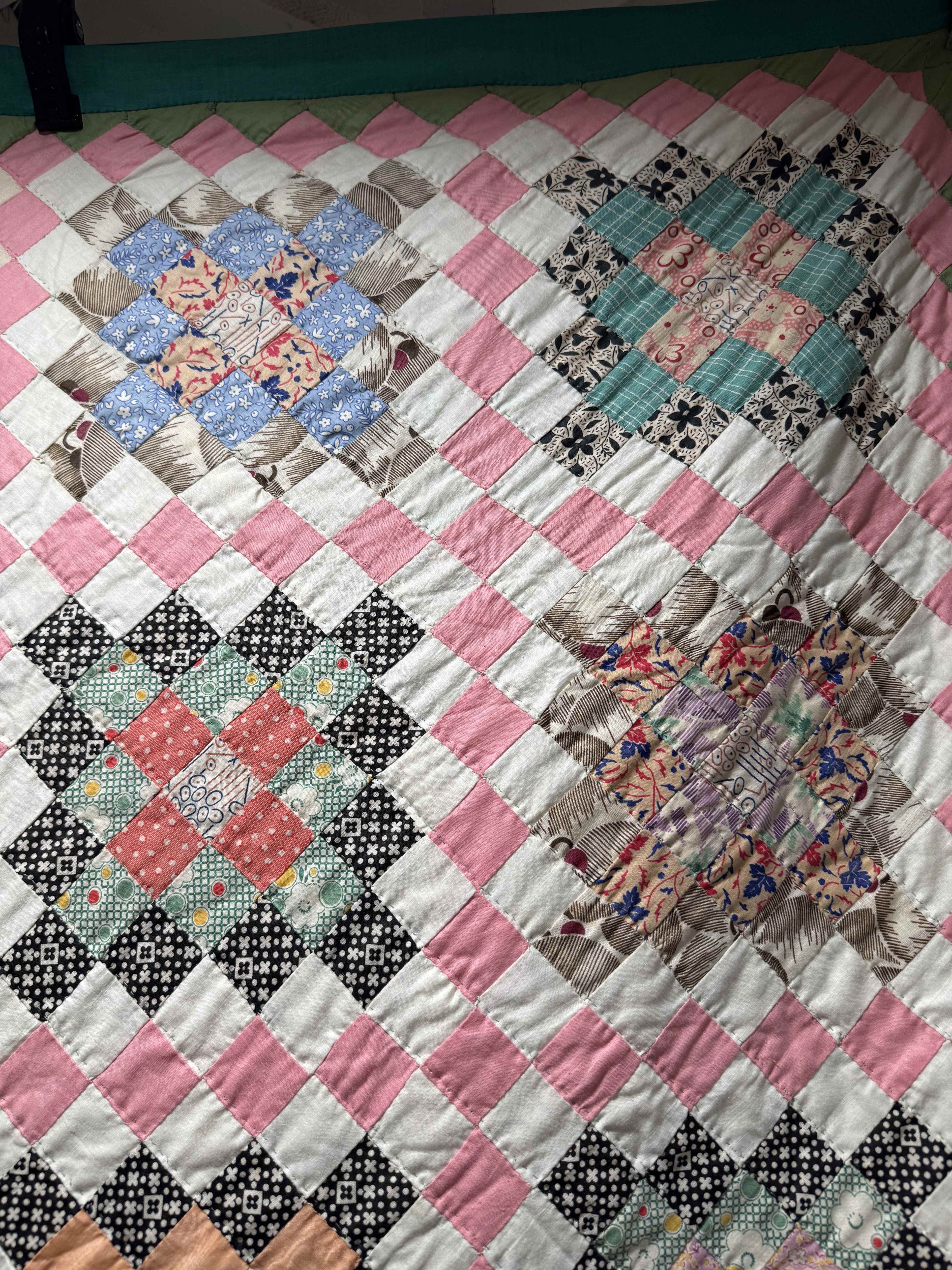 Vintage Quilt Trip Around the World Variation