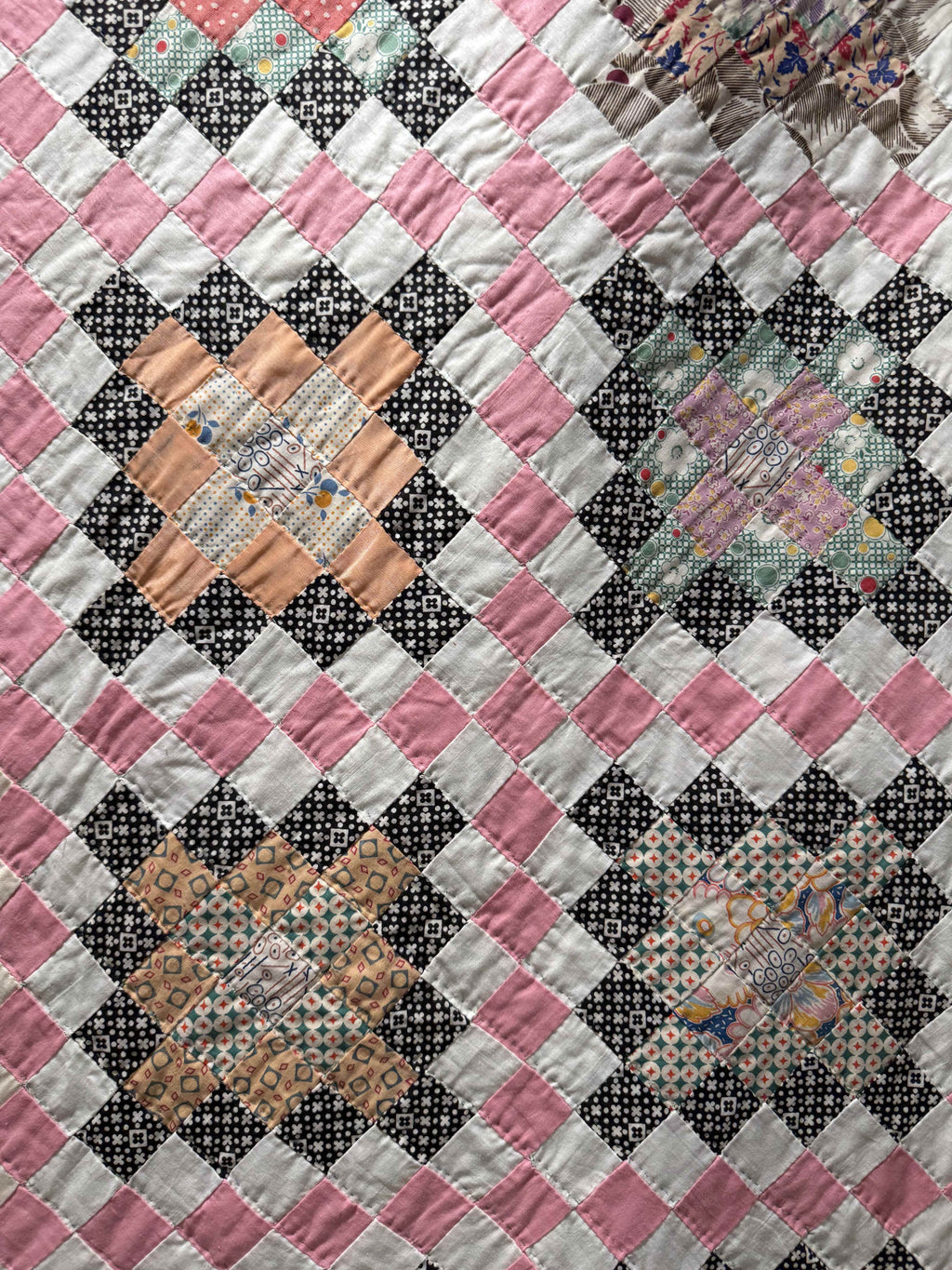 Vintage Quilt Trip Around the World Variation