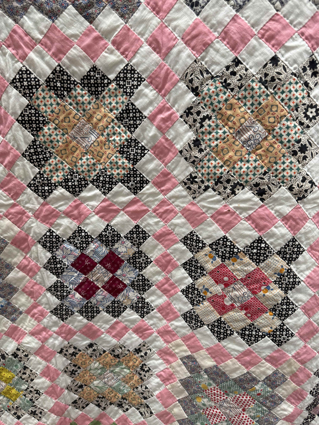 Vintage Quilt Trip Around the World Variation