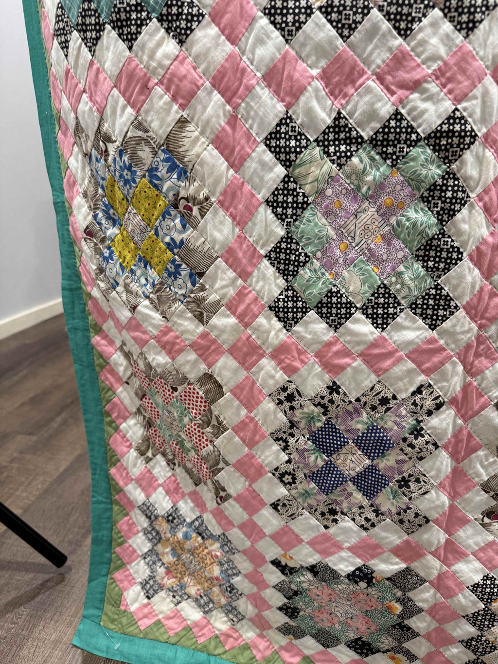 Vintage Quilt Trip Around the World Variation