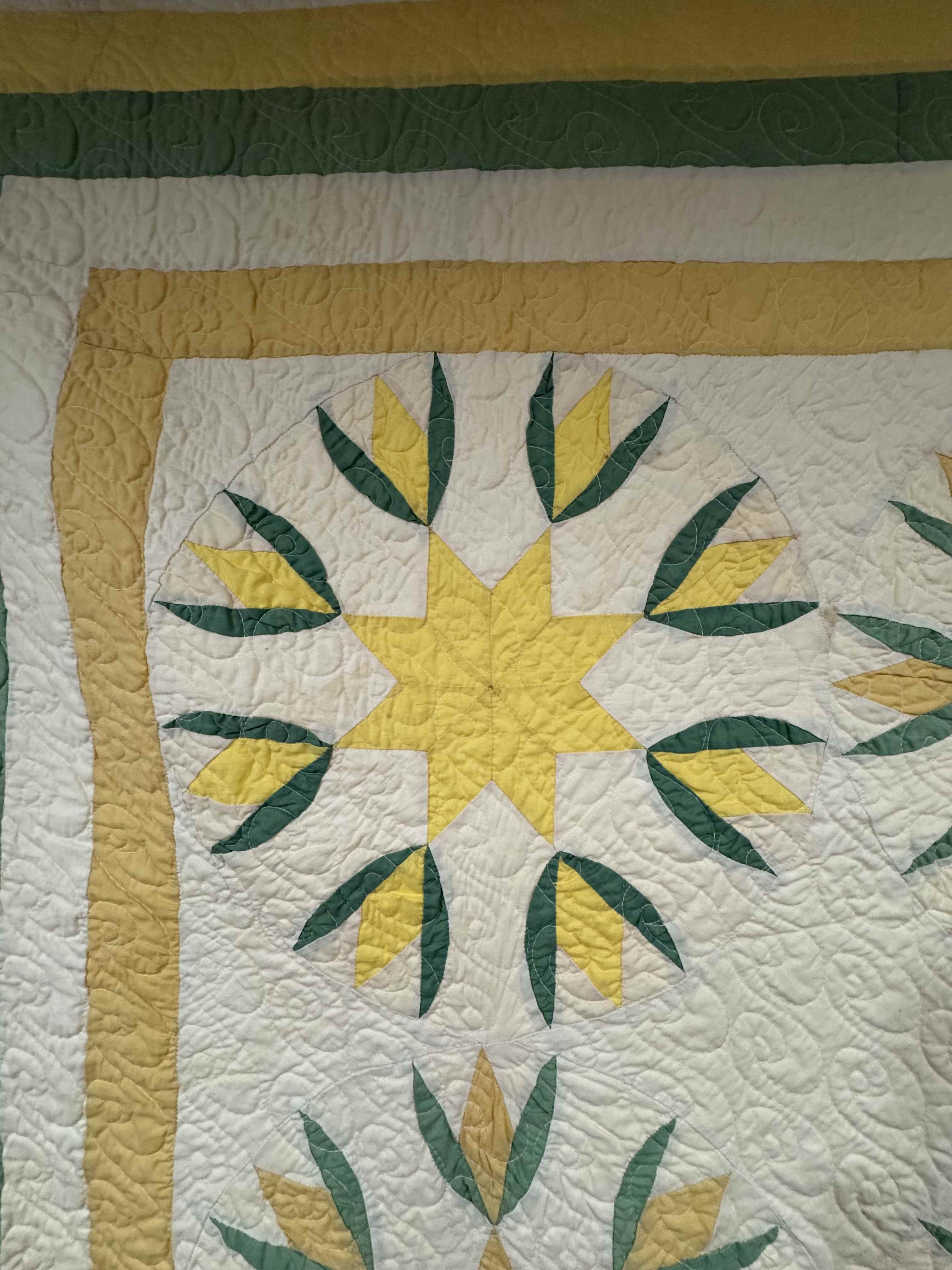 Vintage Quilt Cottage Tulip