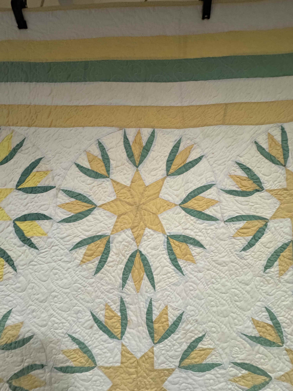 Vintage Quilt Cottage Tulip