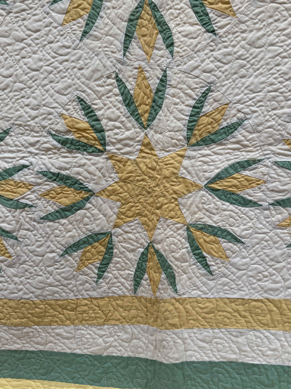 Vintage Quilt Cottage Tulip