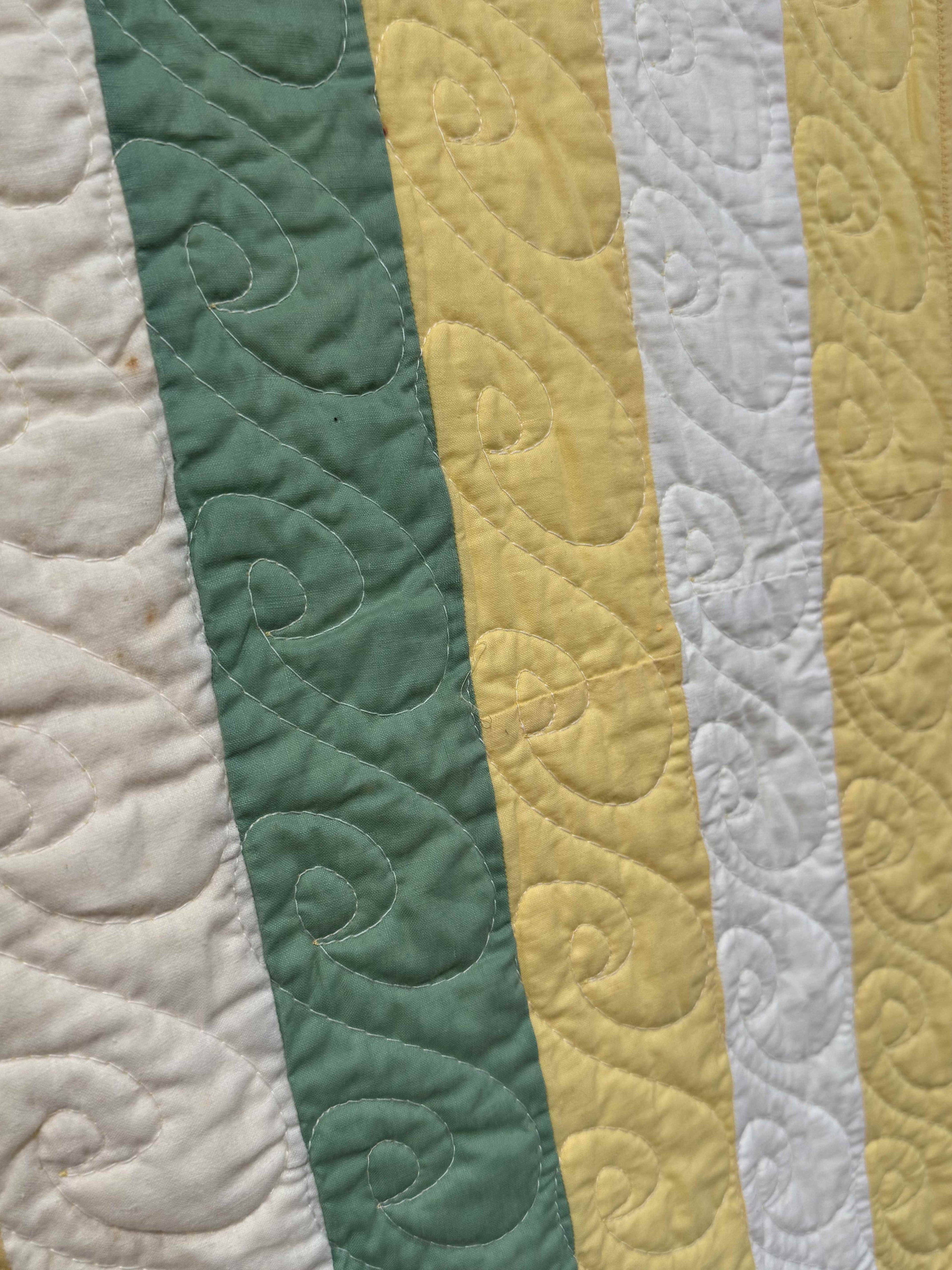 Vintage Quilt Cottage Tulip