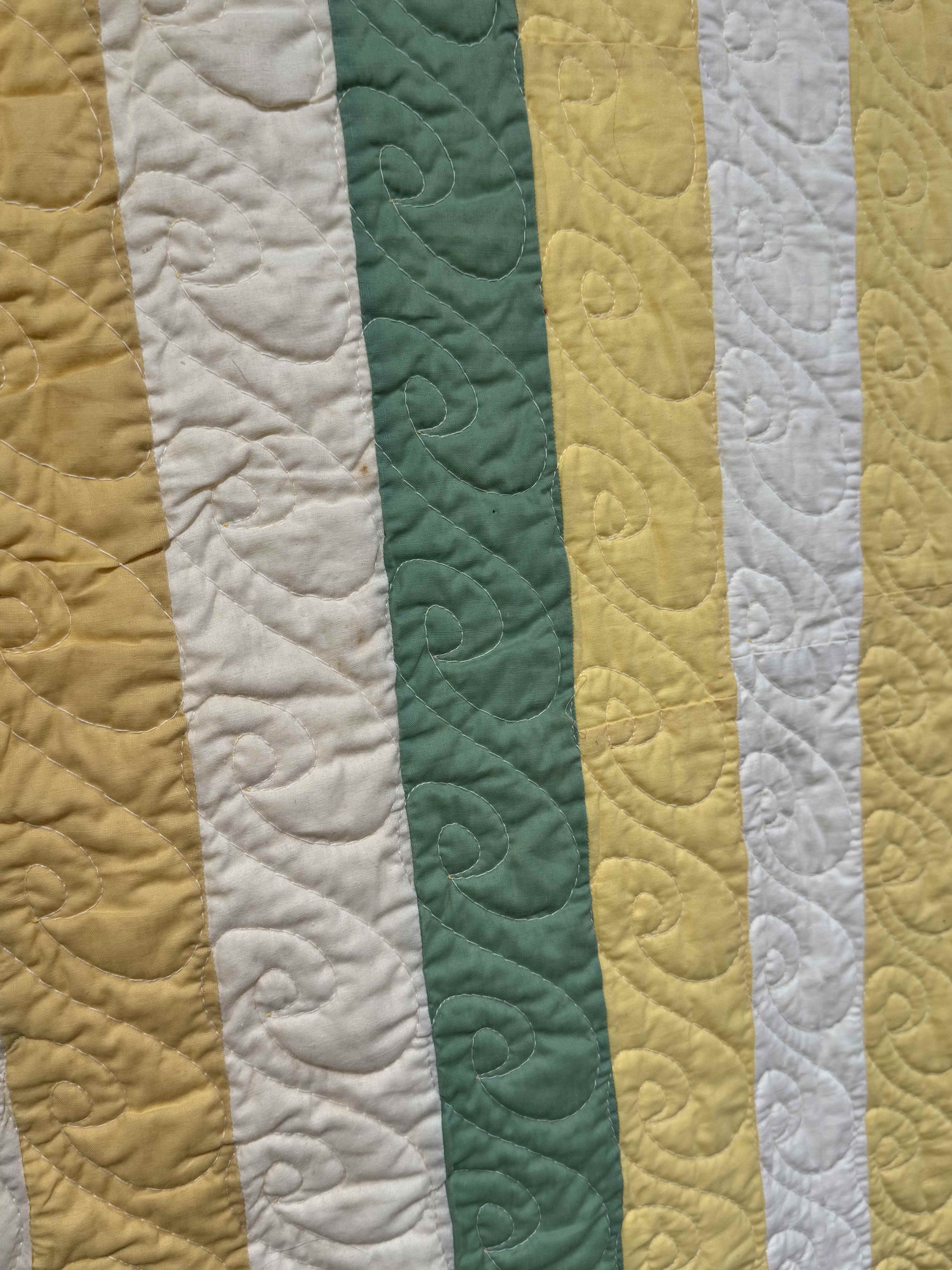 Vintage Quilt Cottage Tulip