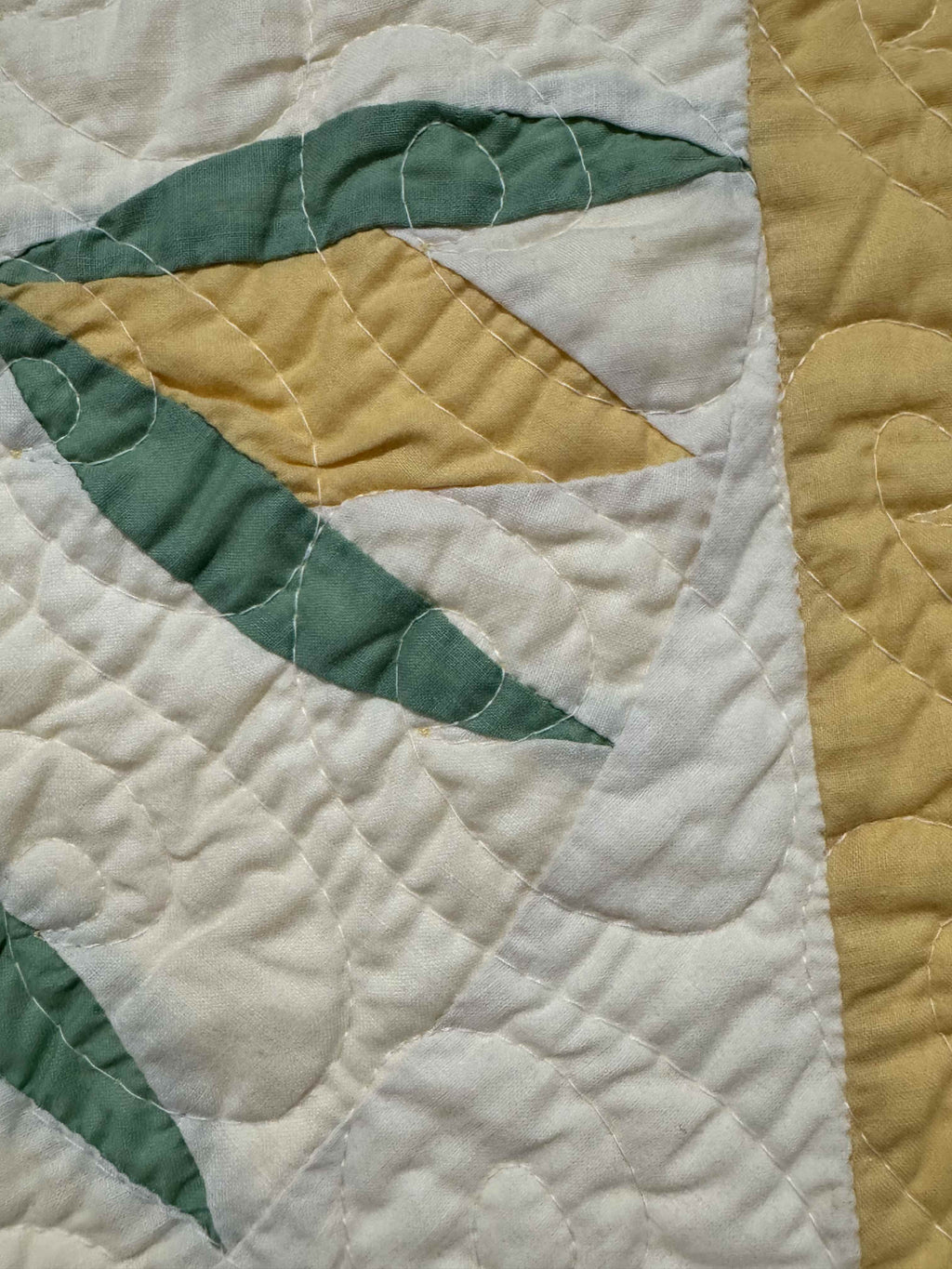 Vintage Quilt Cottage Tulip