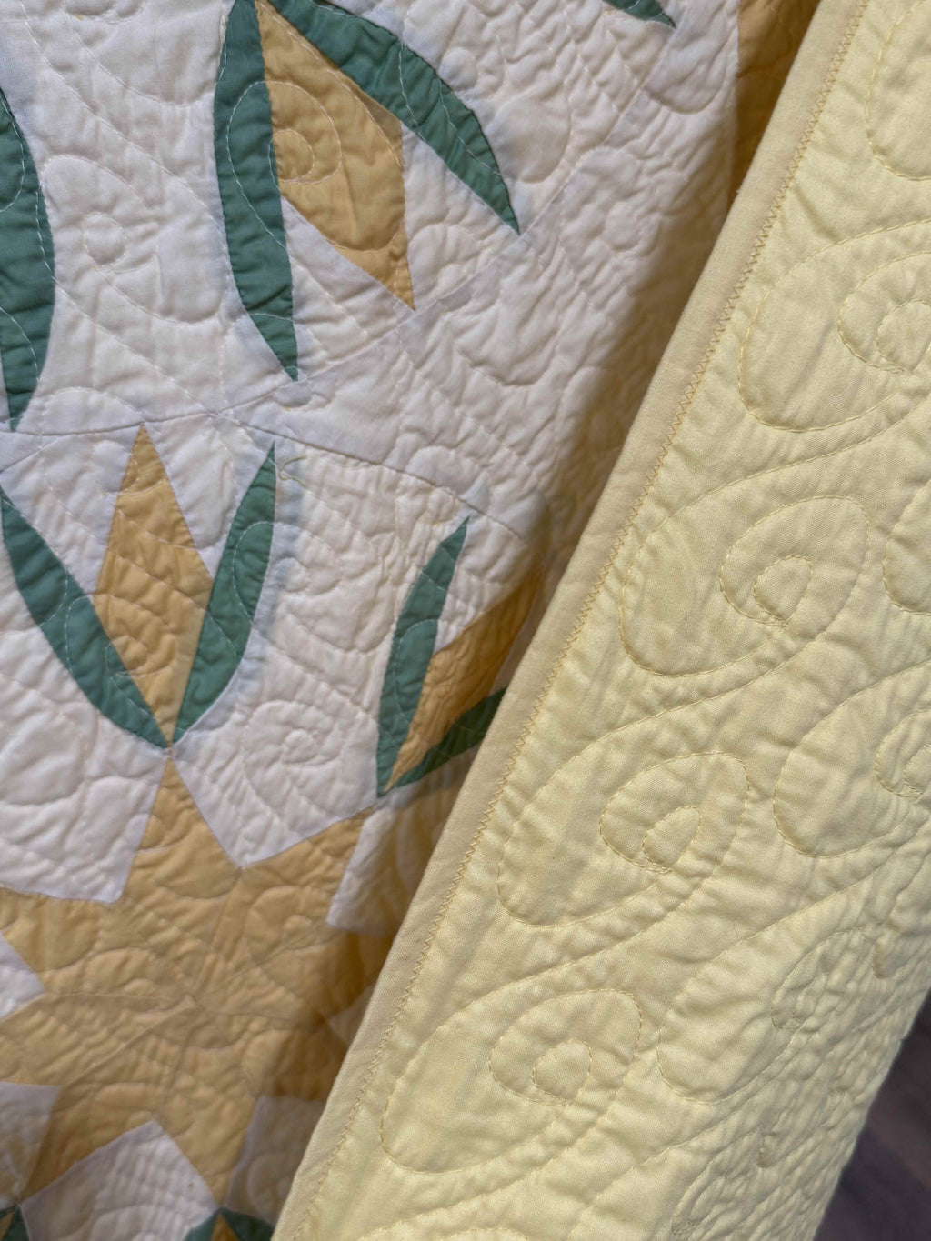 Vintage Quilt Cottage Tulip